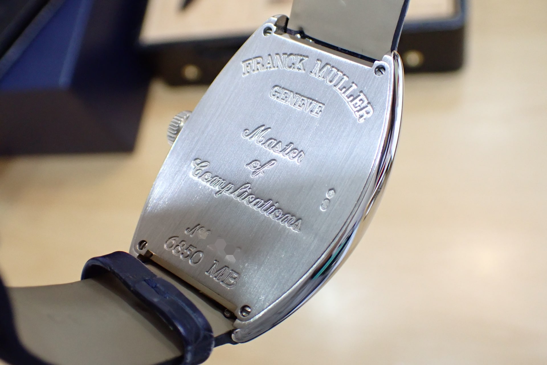 フランクミュラー/FRANCK MULLER Ref.6850MB トノーカーベックス マスターバンカー 18KWG 3タイムゾーン