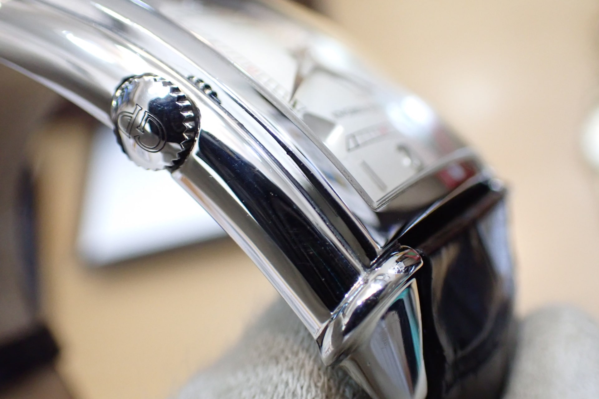 ジラールペルゴ/GIRARD PERREGAUX ヴィンテージ1945 Ref.25835-11-111-0