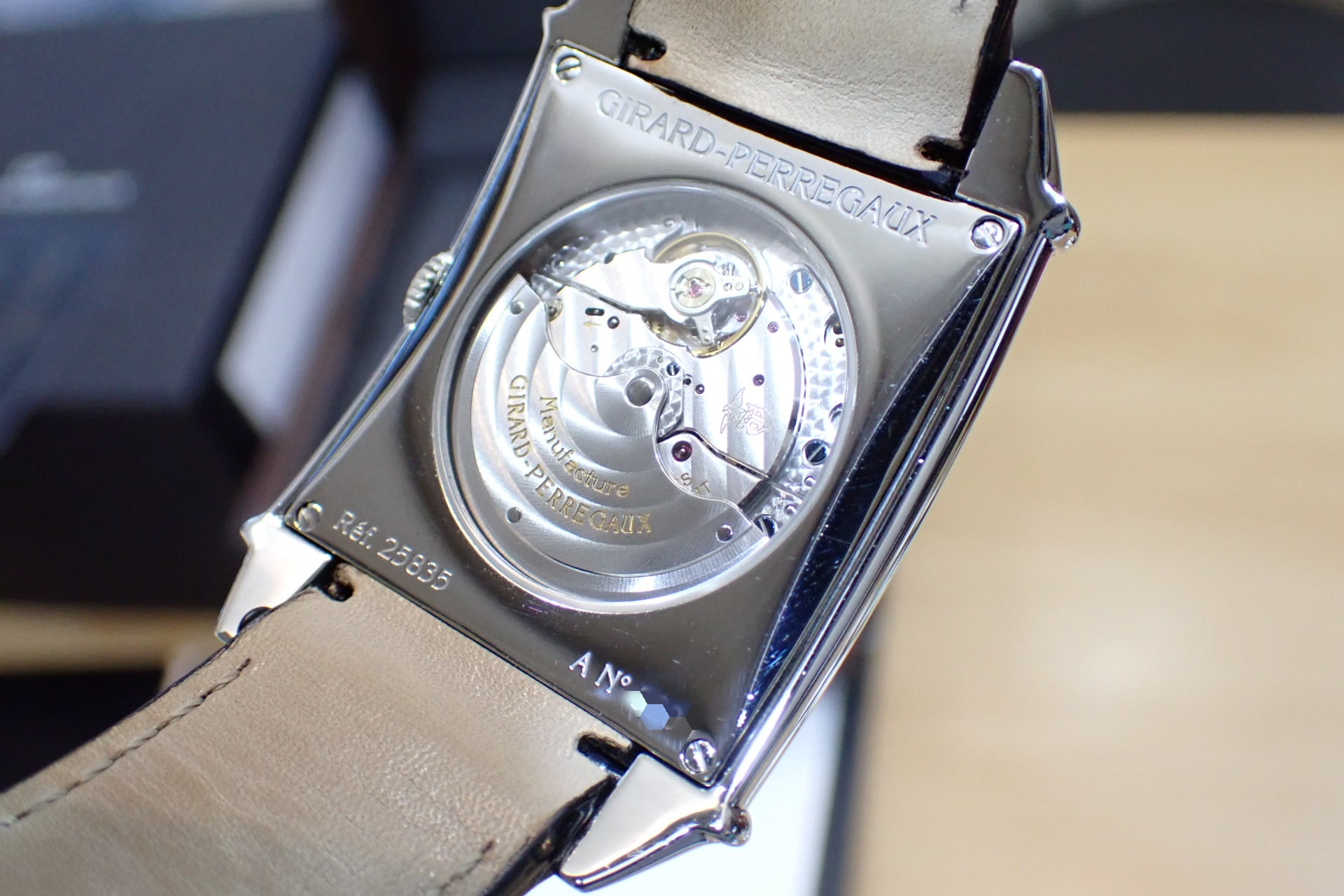 ジラールペルゴ/GIRARD PERREGAUX ヴィンテージ1945 Ref.25835-11-111-0