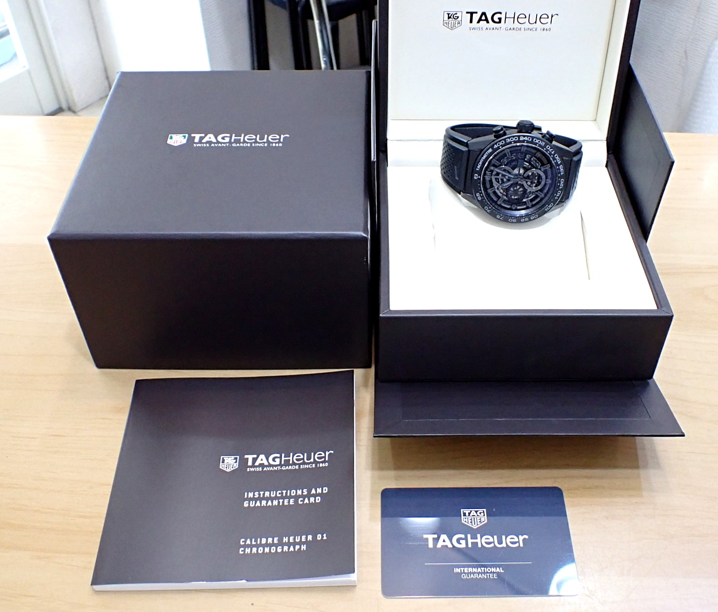 TAG HEUER/タグホイヤー カレラ キャリバーホイヤー01 クロノグラフ Ref.CAR2A91.FT6071 セラミック製