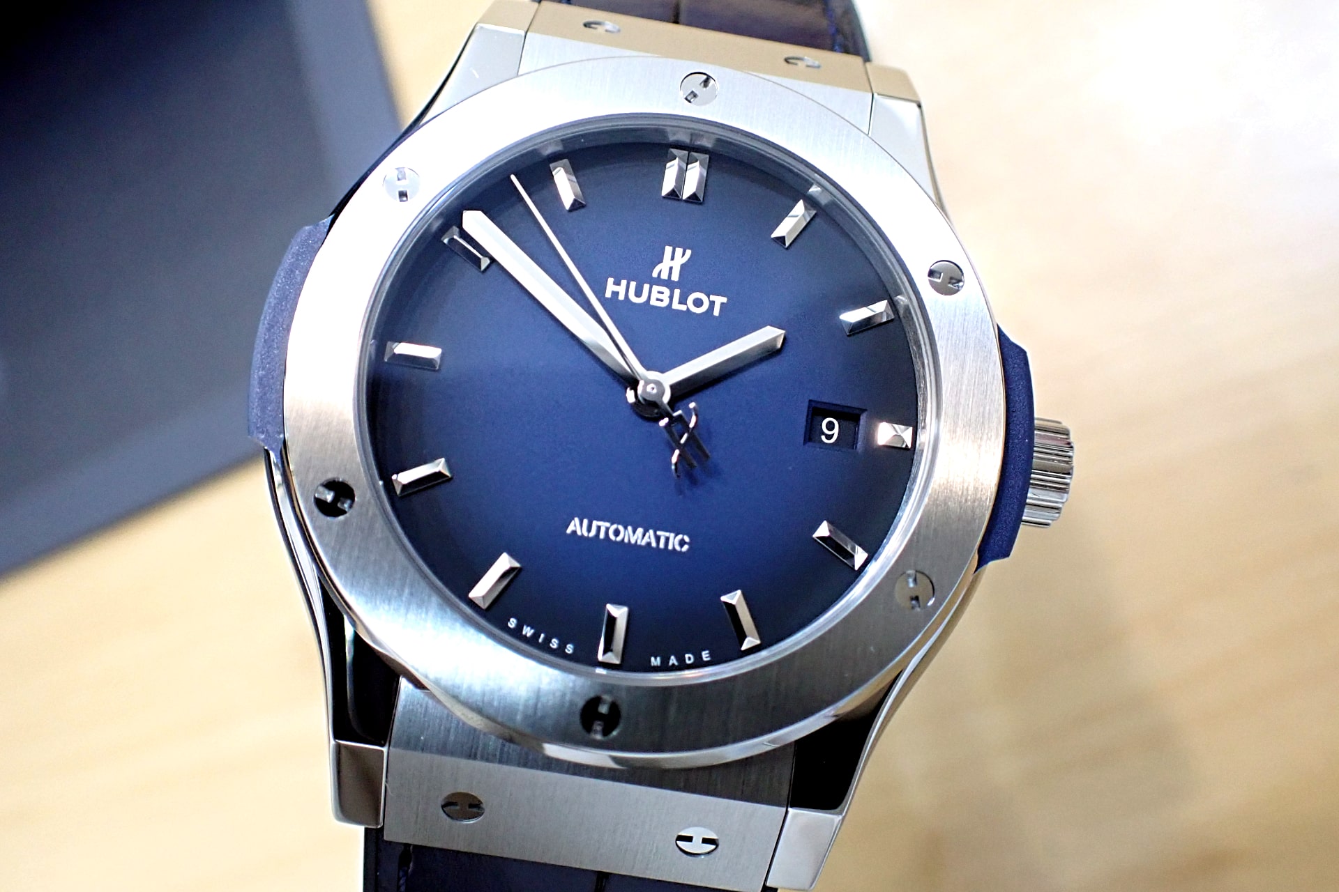 HUBLOT/ウブロ クラシック フュージョン　ディープブルー 日本限 Ref.542.NX.6670.LR.JPN18