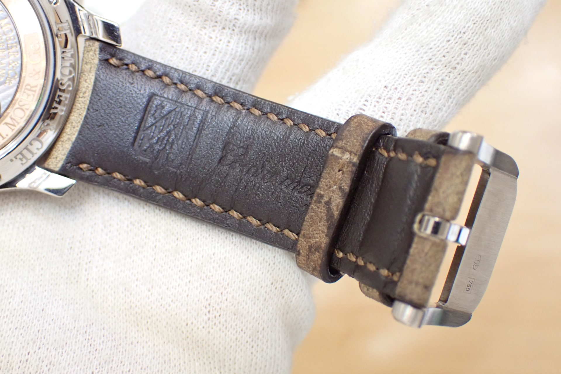 H.MOSER&CIE./H.モーザー エンデバー センターセコンド オートマティック 18KWG Ref.1200-0201 ファンキーブルー文字盤