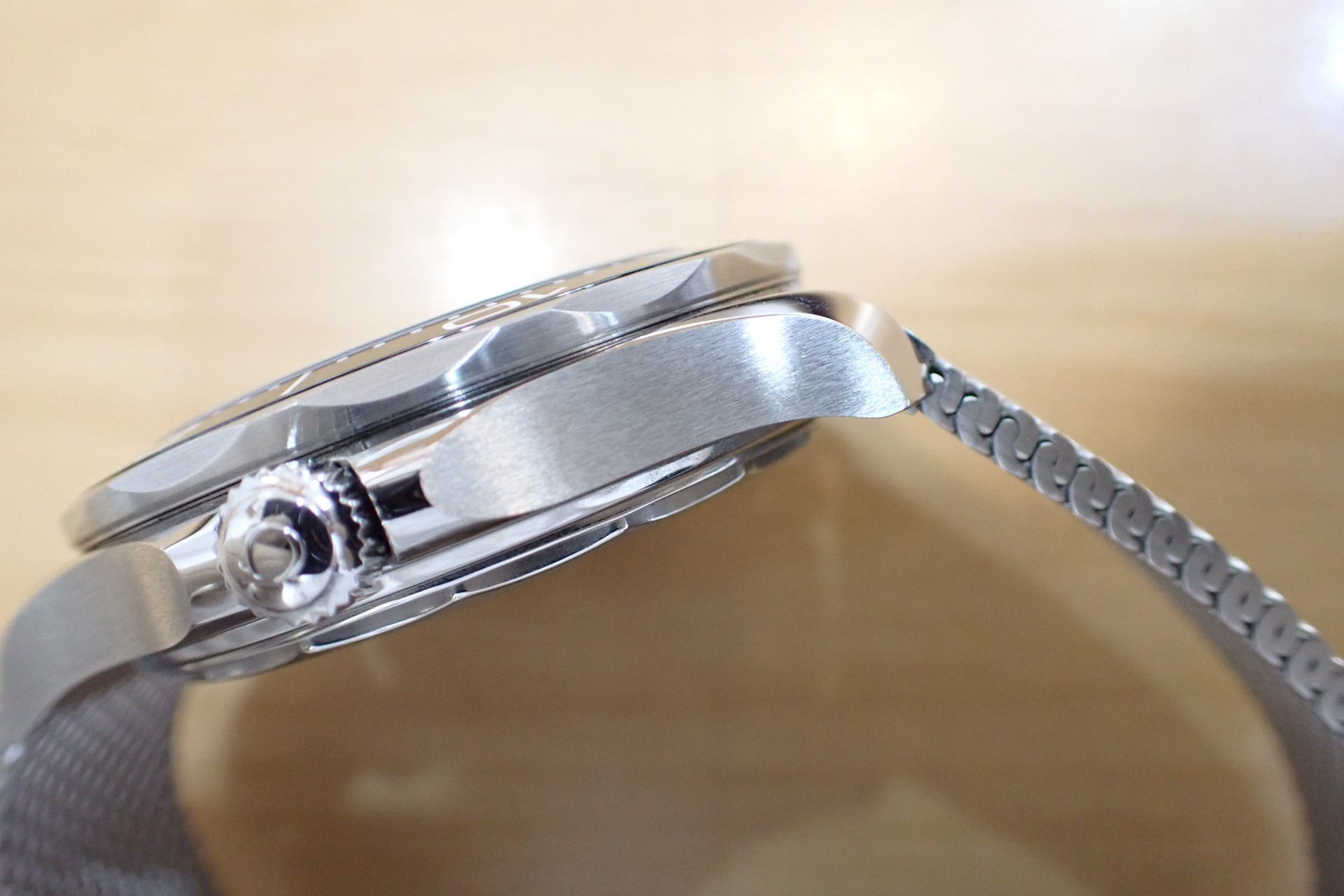 オメガ/OMEGA シーマスター ダイバー 300m コーアクシャル マスター クロノメーター 42mm Ref.210.32.42.20.04.001 純正メッシュブレスモデル