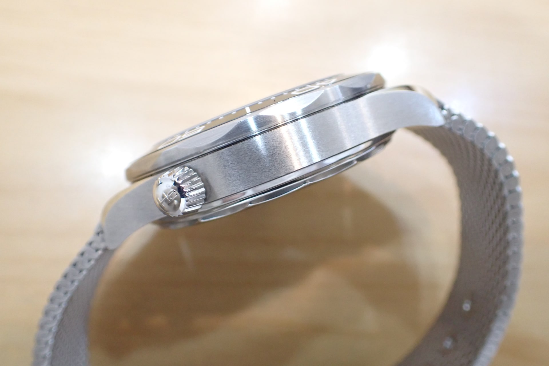 オメガ/OMEGA シーマスター ダイバー 300m コーアクシャル マスター クロノメーター 42mm Ref.210.32.42.20.04.001 純正メッシュブレスモデル