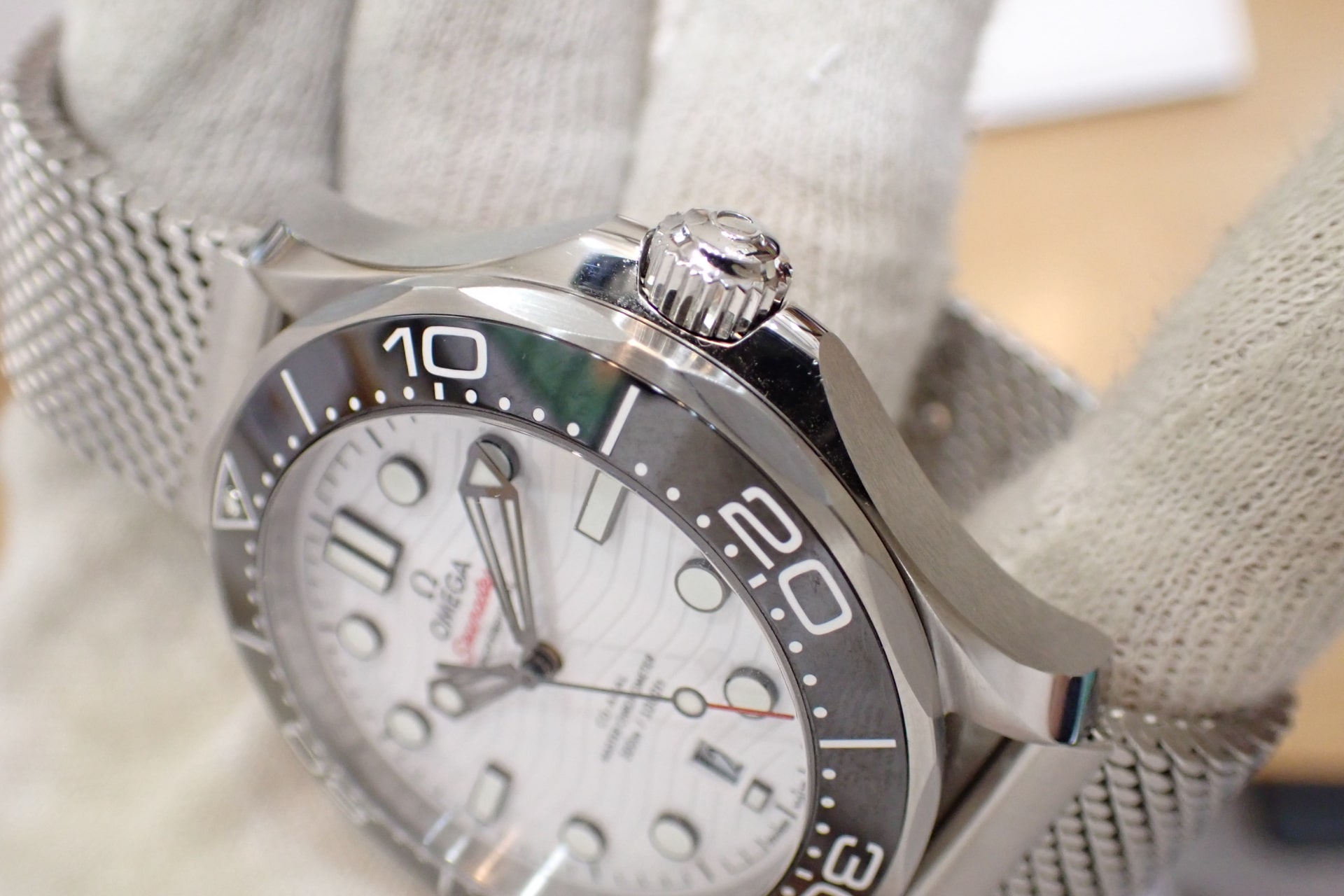 オメガ/OMEGA シーマスター ダイバー 300m コーアクシャル マスター クロノメーター 42mm Ref.210.32.42.20.04.001 純正メッシュブレスモデル