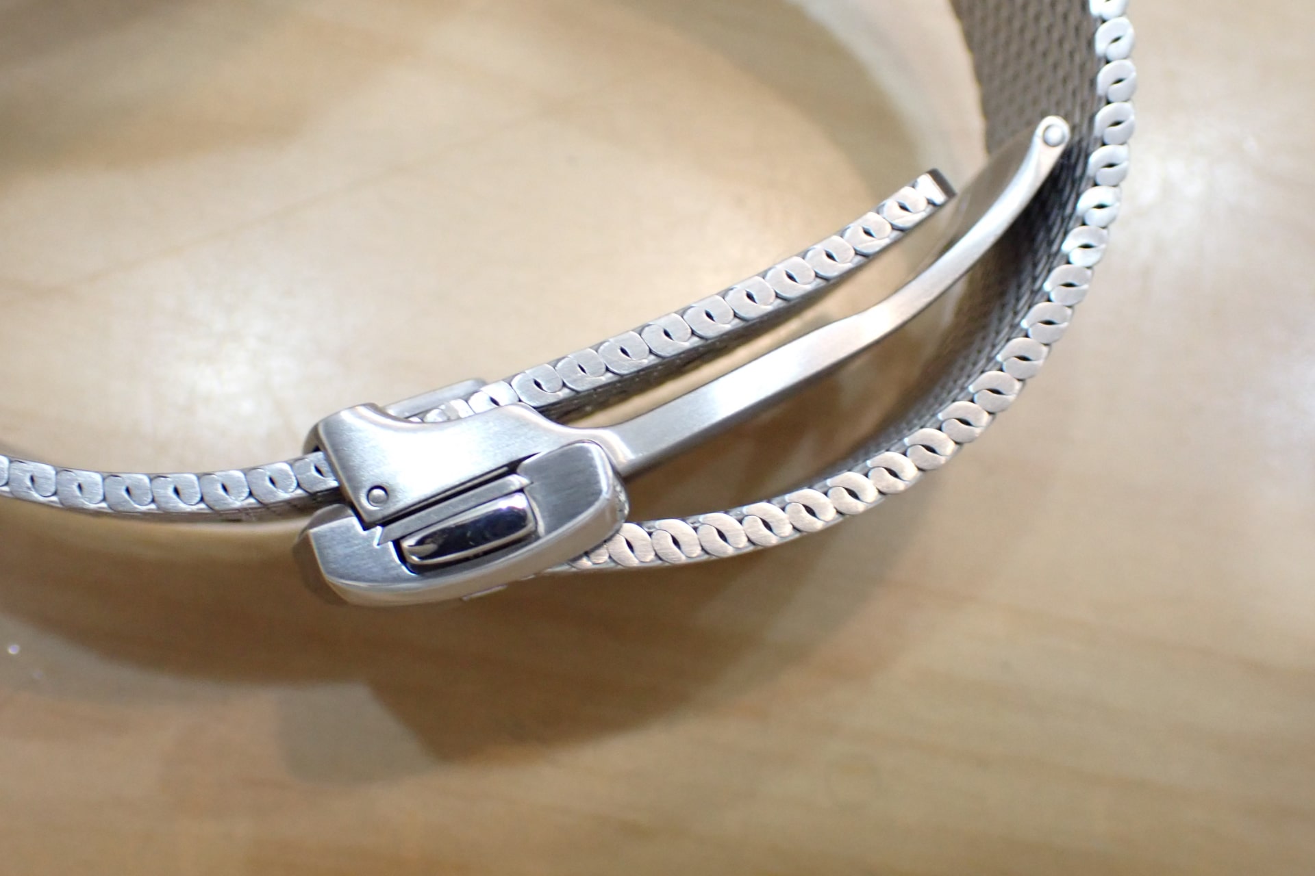 オメガ/OMEGA シーマスター ダイバー 300m コーアクシャル マスター クロノメーター 42mm Ref.210.32.42.20.04.001 純正メッシュブレスモデル