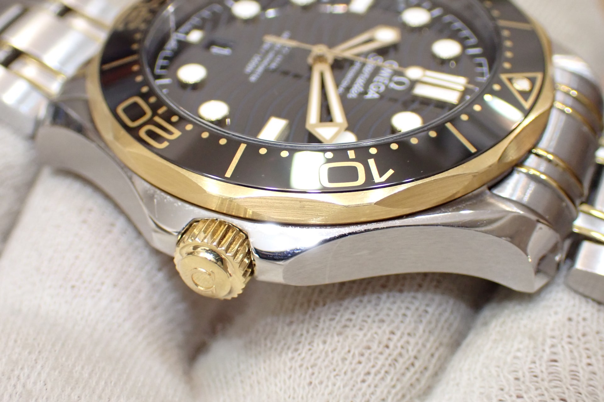 OMEGA/オメガ シーマスター ダイバー300M マスタークロノメーター 42mm 18Kイエローゴールド コンビ Ref.210.22.42.20.01.001