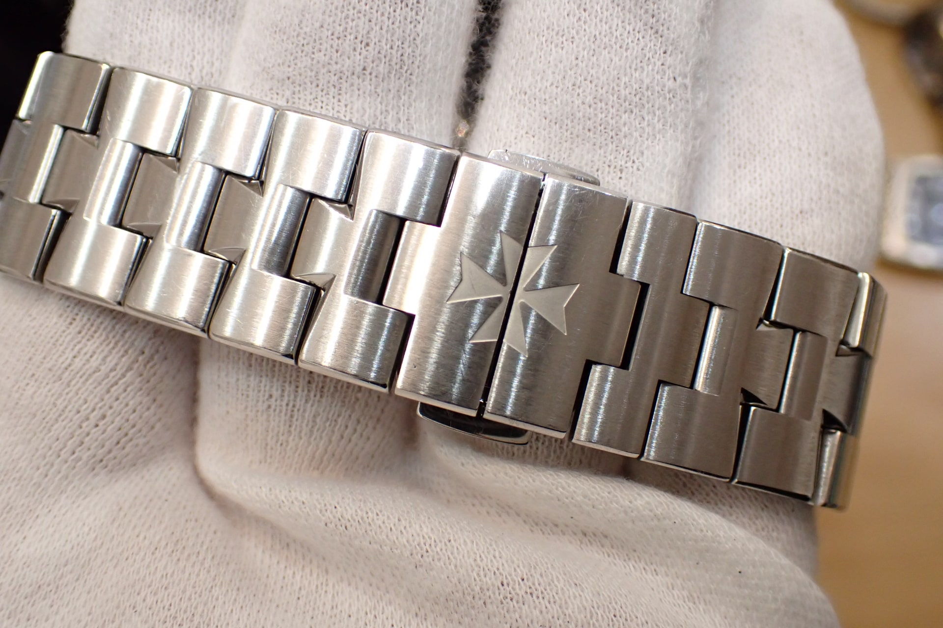 VACHERON CONSTANTIN/ヴァシュロンコンスタンタン オーヴァーシーズ デュアルタイム Ref.7900V/110A-B333