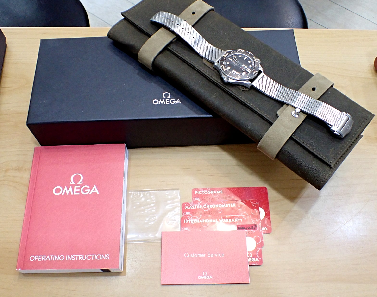 OMEGA/オメガ シーマスター 300m コーアクシャル マスタークロノメーター 007エディション Ref.210.90.42.20.01.001