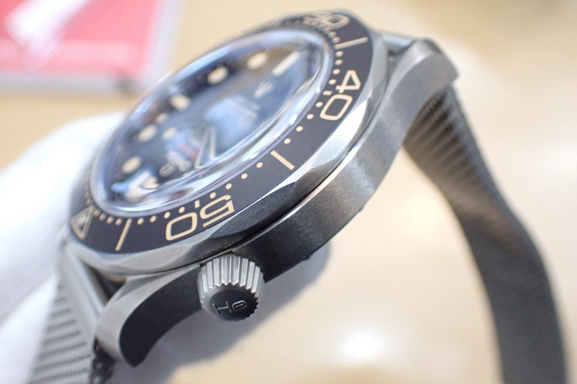 OMEGA/オメガ シーマスター 300m コーアクシャル マスタークロノメーター 007エディション Ref.210.90.42.20.01.001