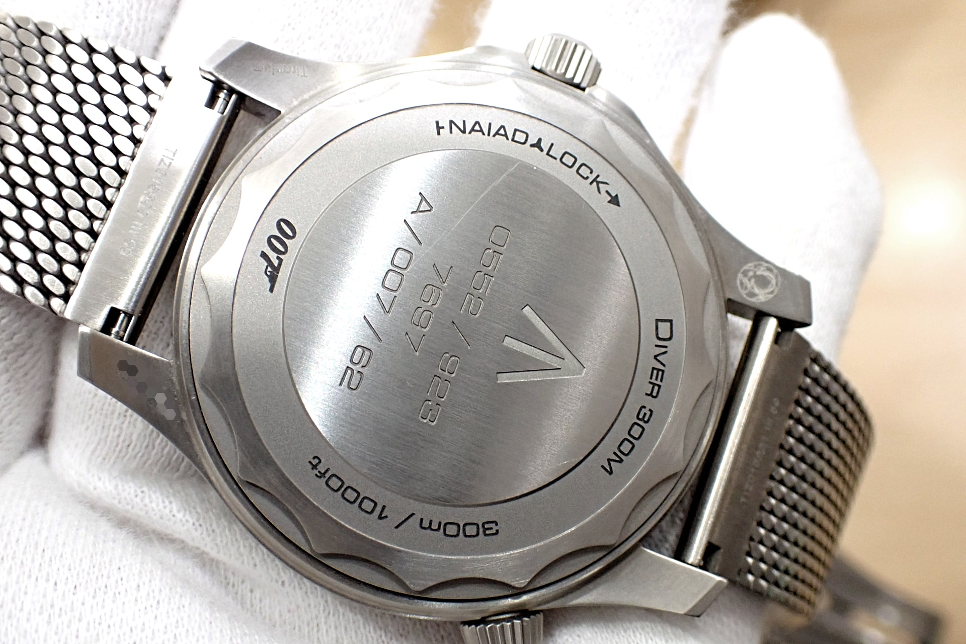 OMEGA/オメガ シーマスター 300m コーアクシャル マスタークロノメーター 007エディション Ref.210.90.42.20.01.001