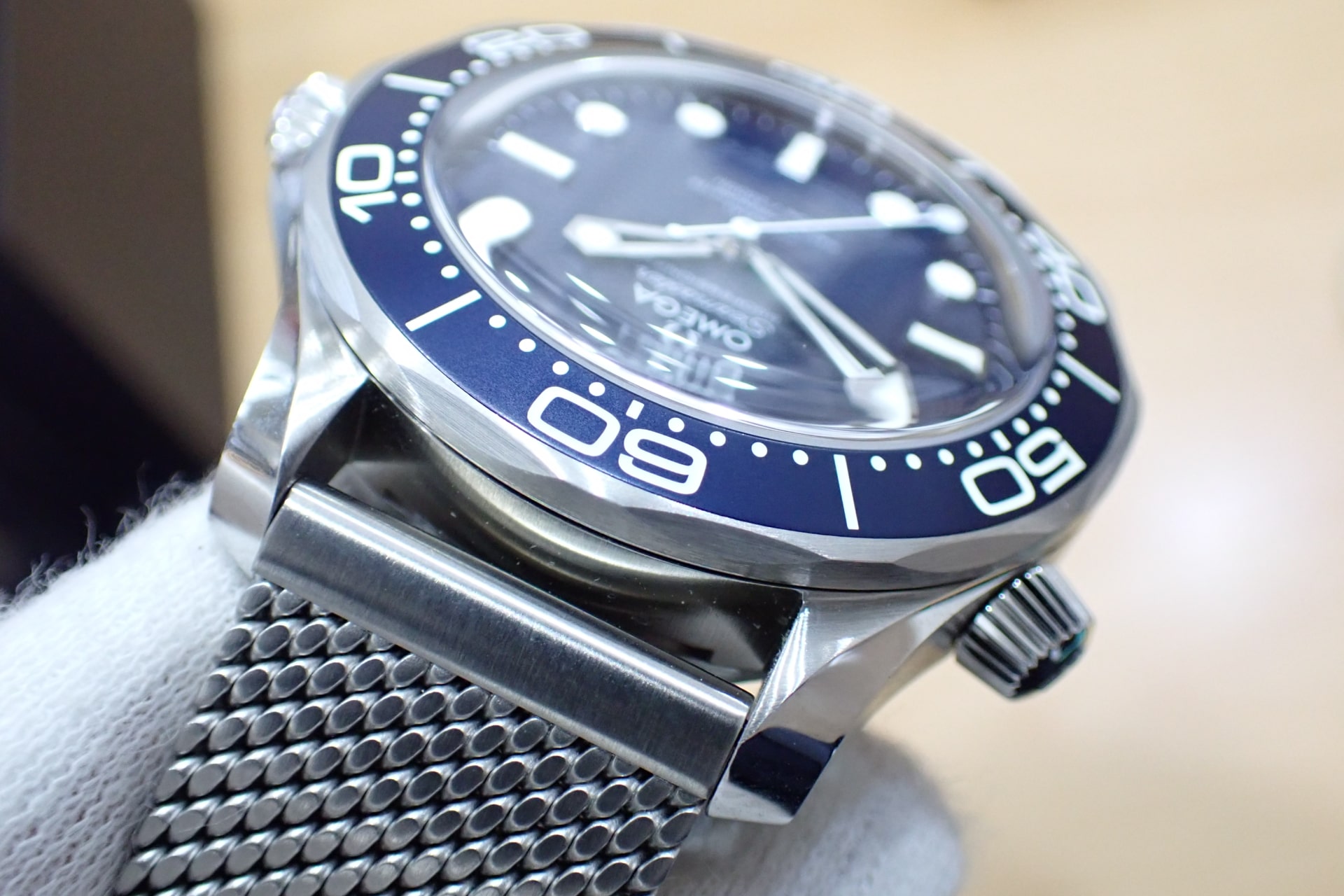 オメガ/OMEGA シーマスター ダイバー 300m コーアクシャル マスタークロノメーター 42mm ボンド映画60周年記念モデル Ref.210.30.42.20.03.002