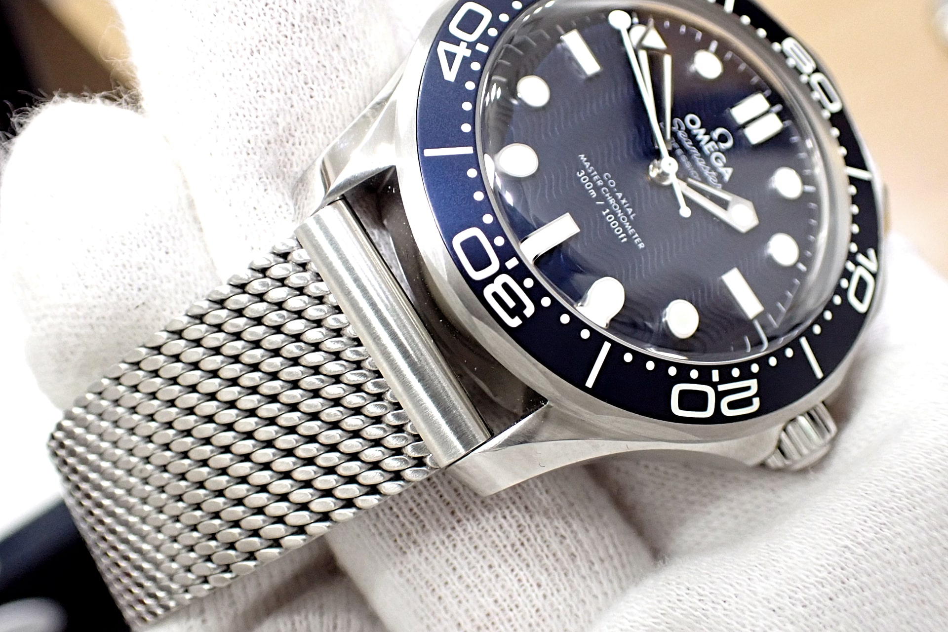 オメガ/OMEGA シーマスター ダイバー 300m コーアクシャル マスタークロノメーター 42mm ボンド映画60周年記念モデル Ref.210.30.42.20.03.002