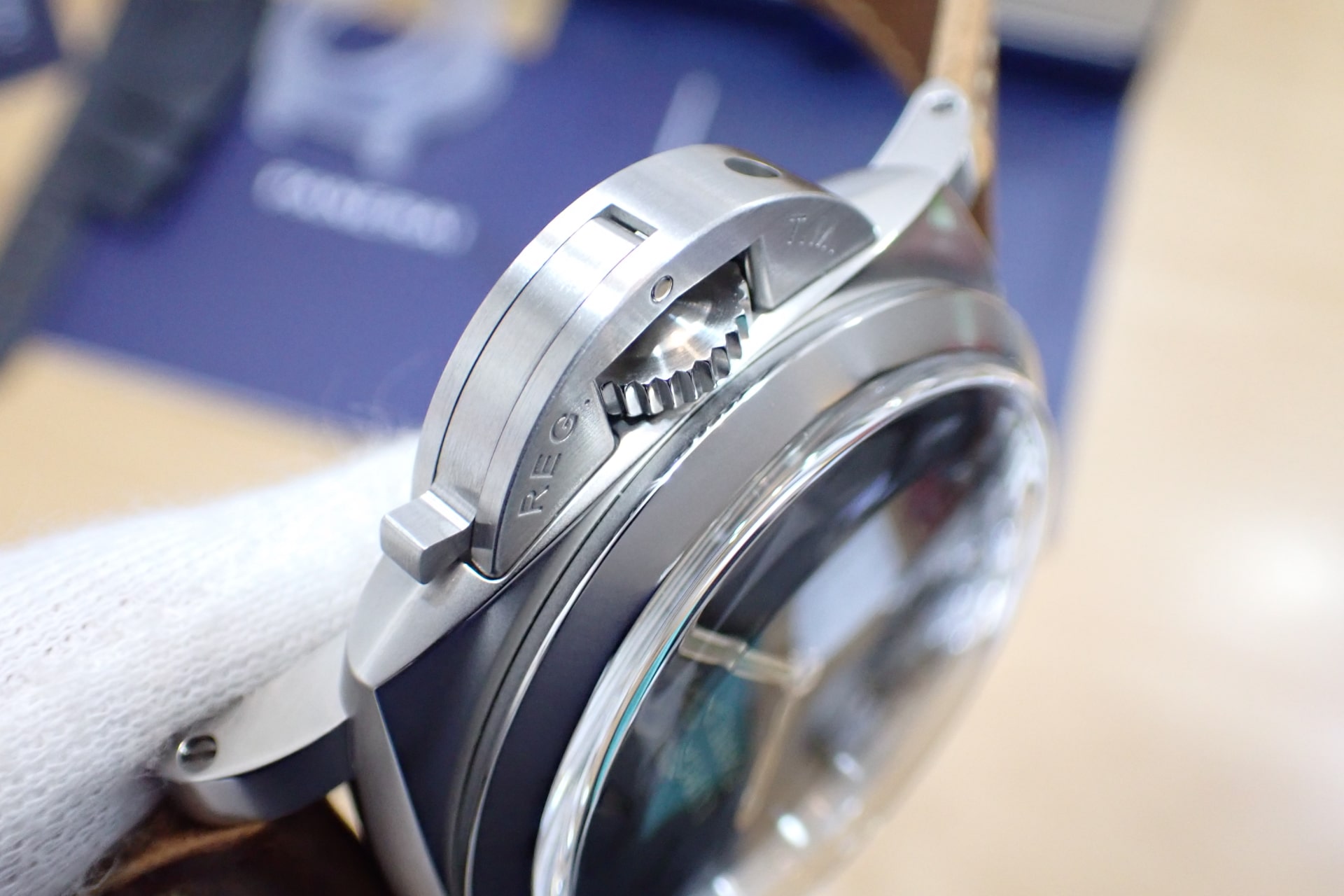 PANERAI/パネライルミノール トレ ジョルニ 手巻き 47mm Ref.PAM01628