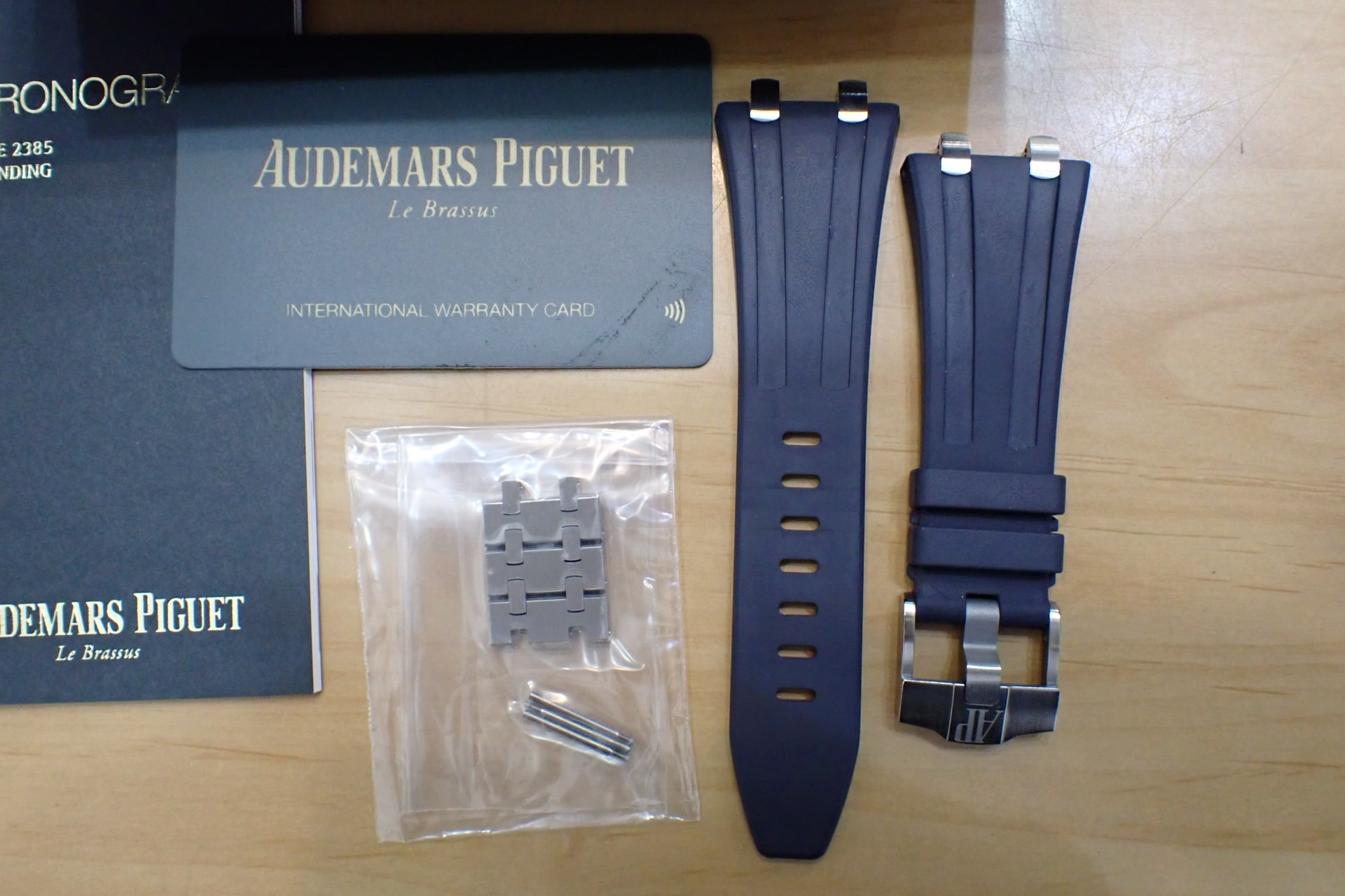 オーデマピゲ/Audemars Piguet ロイヤルオーク オフショア クロノグラフ ブルー Ref.26480TI.OO.A027CA.01 純正チタン製ブレス付き