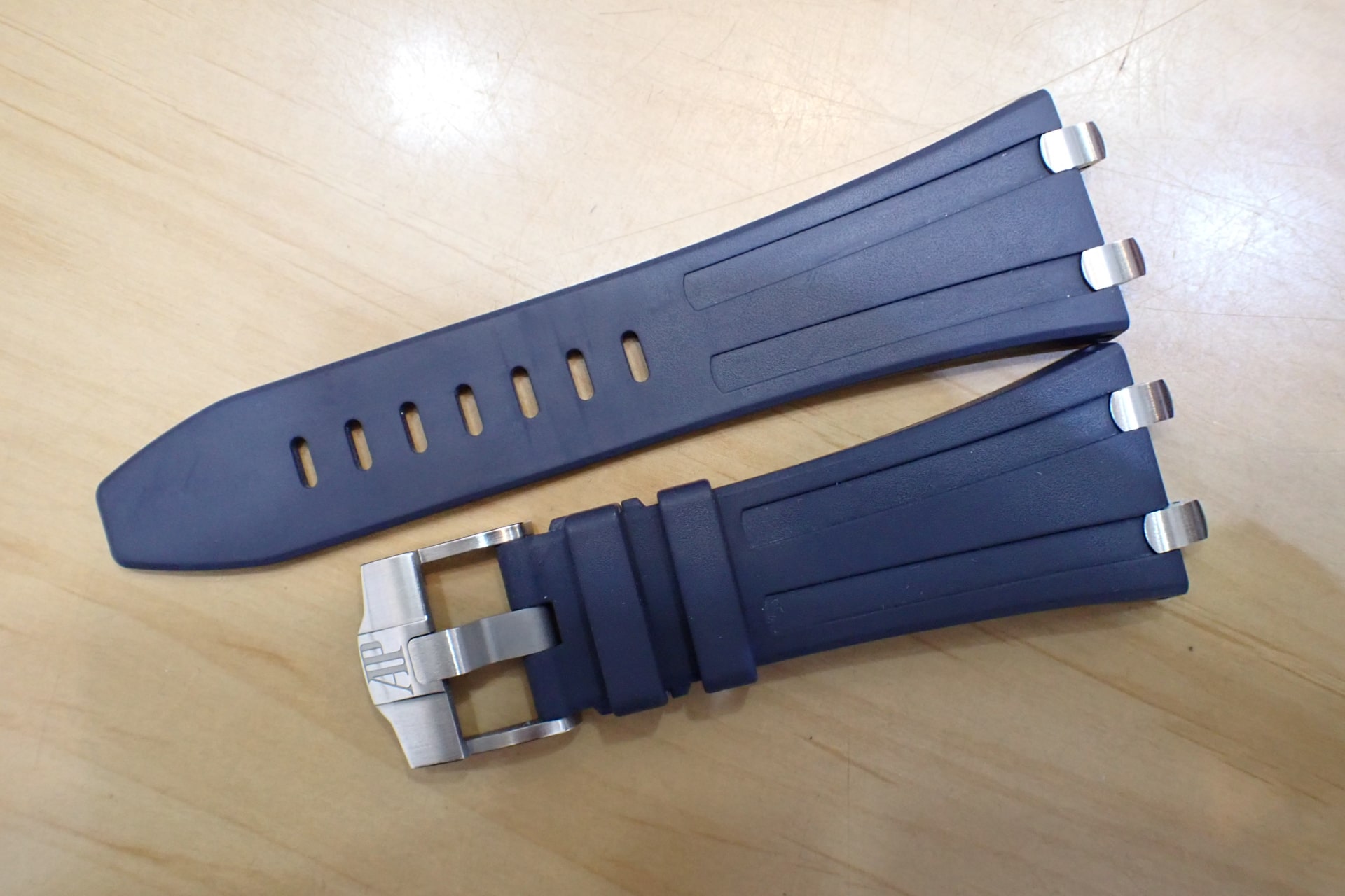 オーデマピゲ/Audemars Piguet ロイヤルオーク オフショア クロノグラフ ブルー Ref.26480TI.OO.A027CA.01 純正チタン製ブレス付き