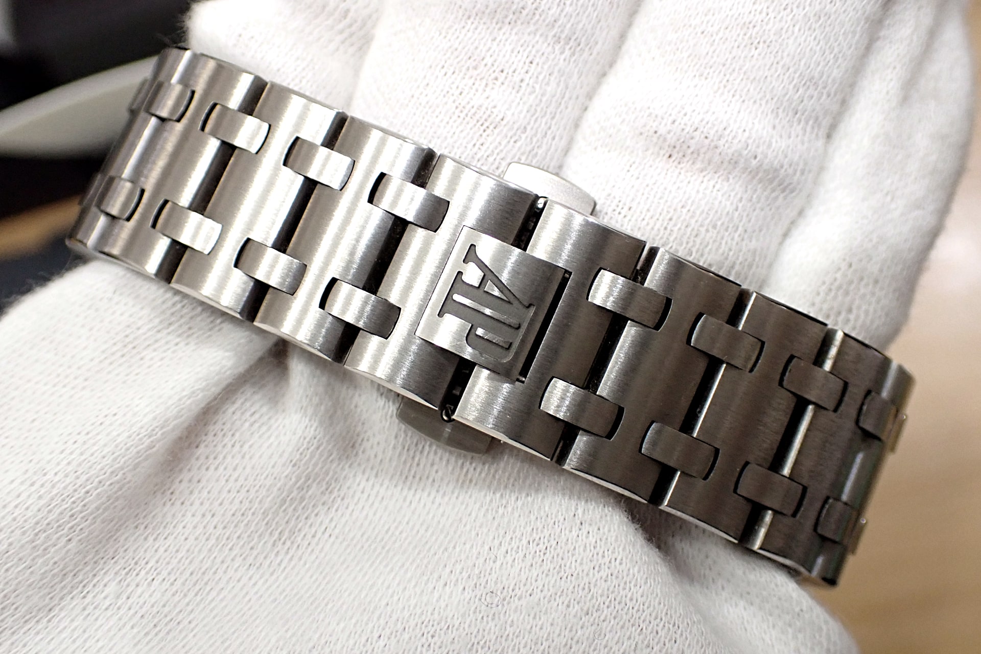 オーデマピゲ/Audemars Piguet ロイヤルオーク オフショア クロノグラフ ブルー Ref.26480TI.OO.A027CA.01 純正チタン製ブレス付き