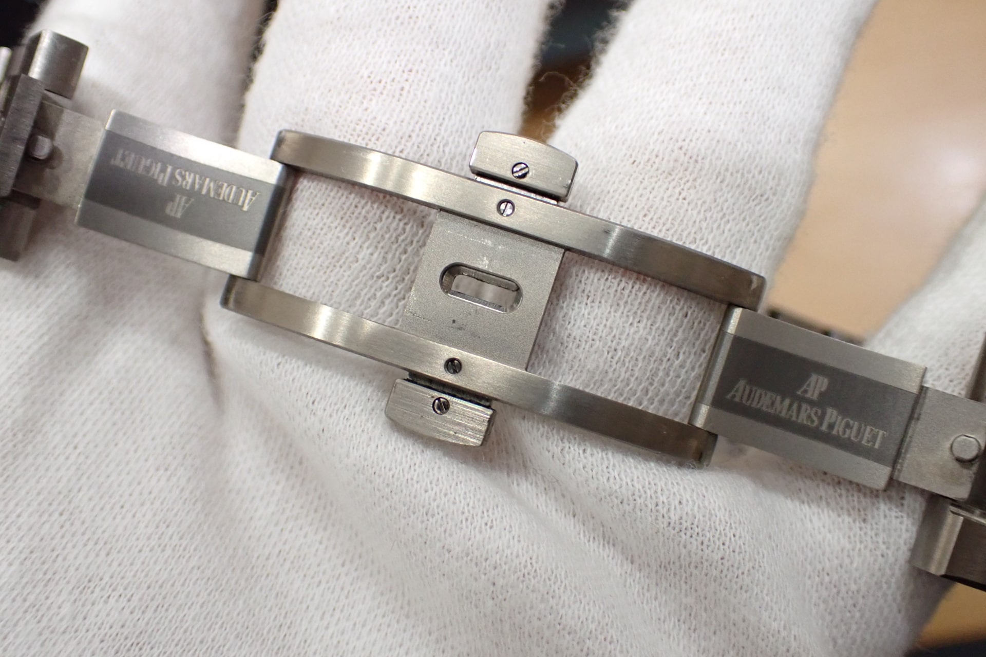 オーデマピゲ/Audemars Piguet ロイヤルオーク オフショア クロノグラフ ブルー Ref.26480TI.OO.A027CA.01 純正チタン製ブレス付き