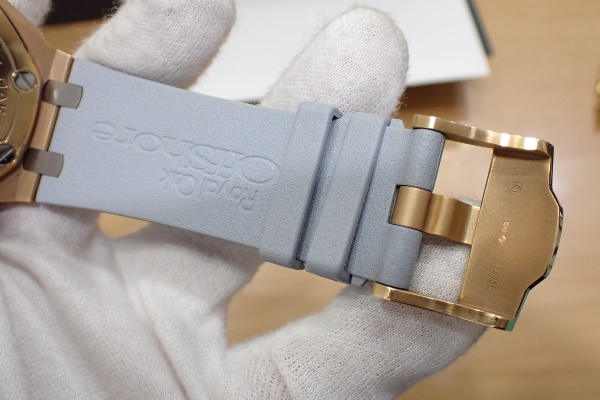 オーデマピゲ/AUDEMARS PIGUET ロイヤルオーク オフショア ダイバー 18KPG ブティック限定500本 Ref.15711OI.OO.A006CA.01