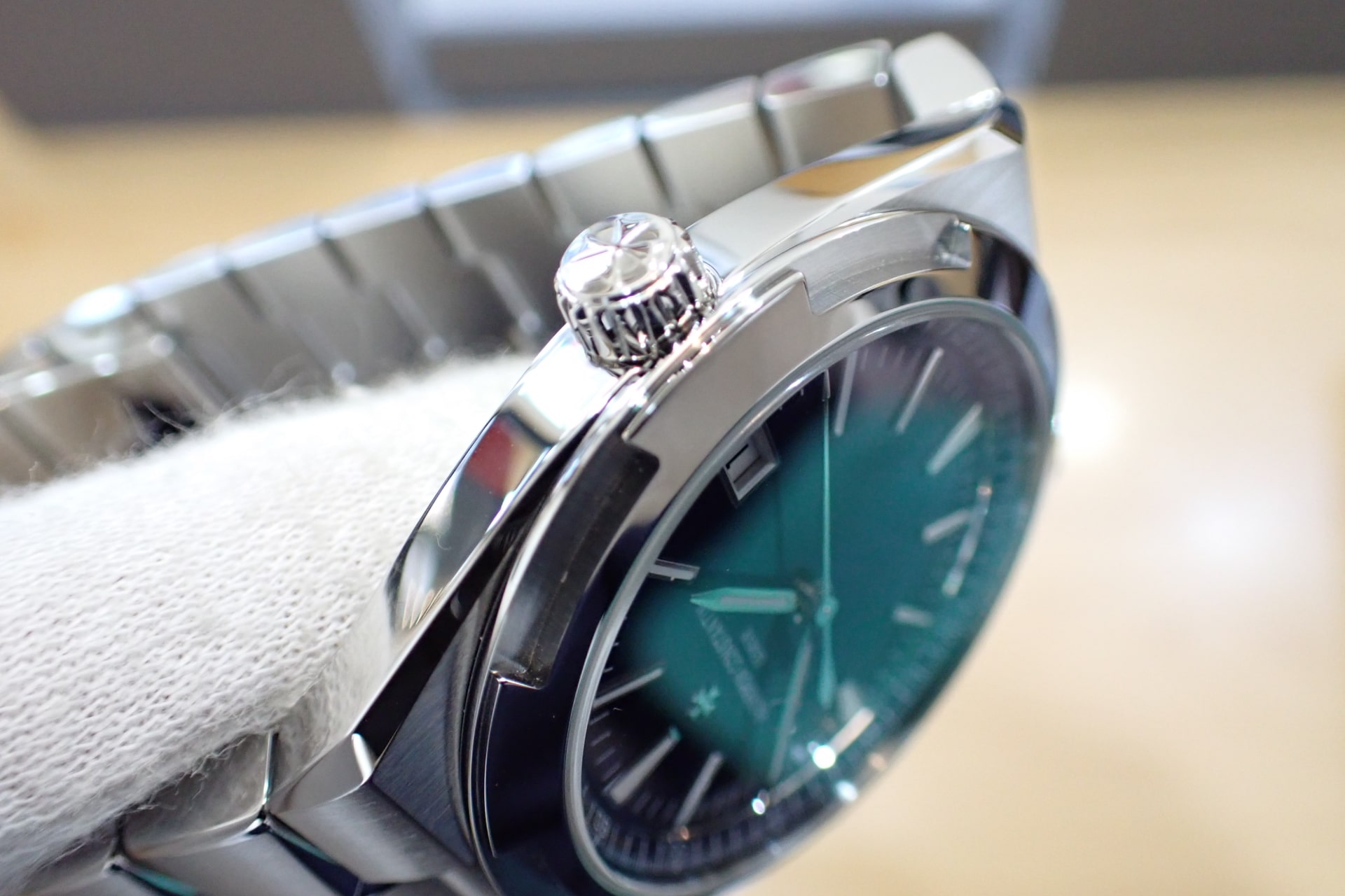 VACHERON CONSTANTIN/ヴァシュロン・コンスタンタン オーヴァーシーズ 現行モデル/ブルー文字盤 Ref.4520V/210A-B128