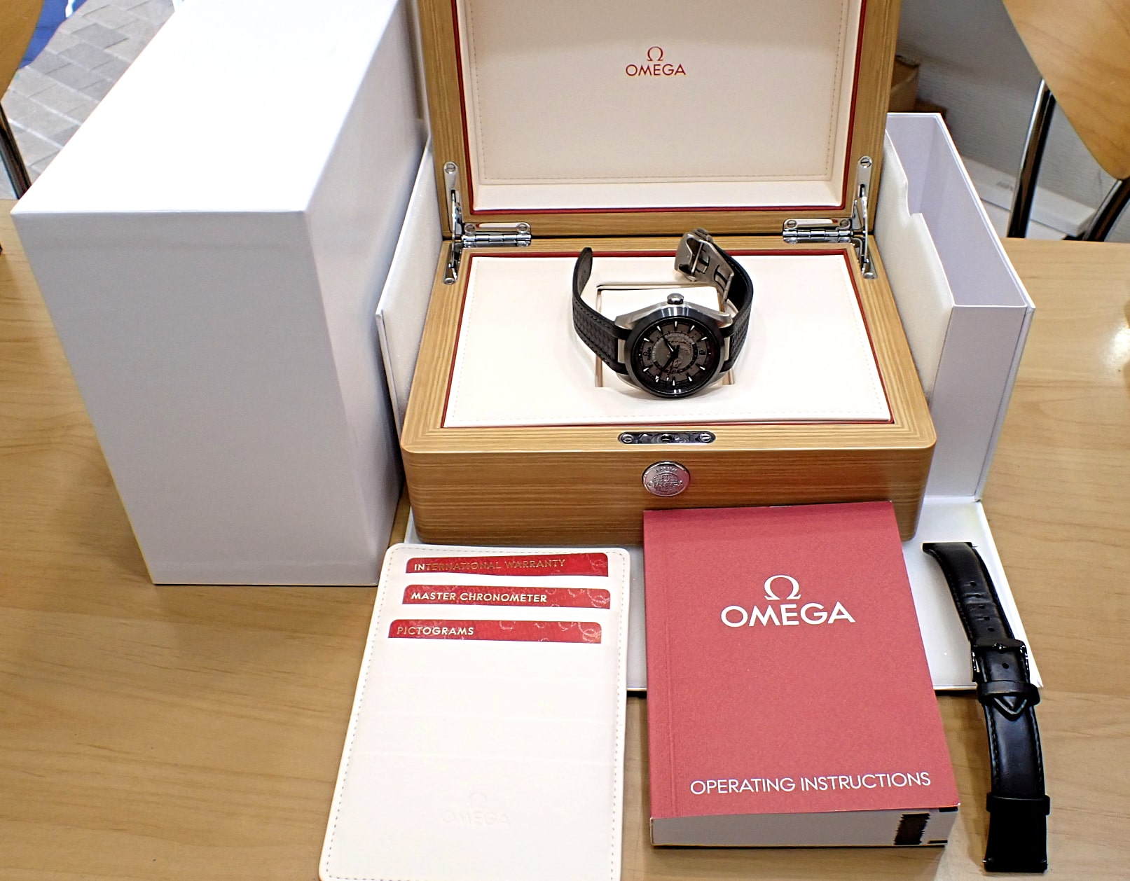 OMEGA/オメガ シーマスター アクアテラ 150m GMT ワールドタイマー Ref.220.92.43.22.99.001