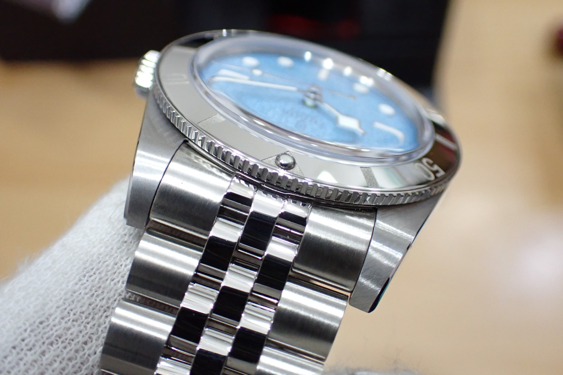 TUDOR/チューダー ブラックベイ54　37mm Ref.79000-0001 ラグーンブルー文字盤