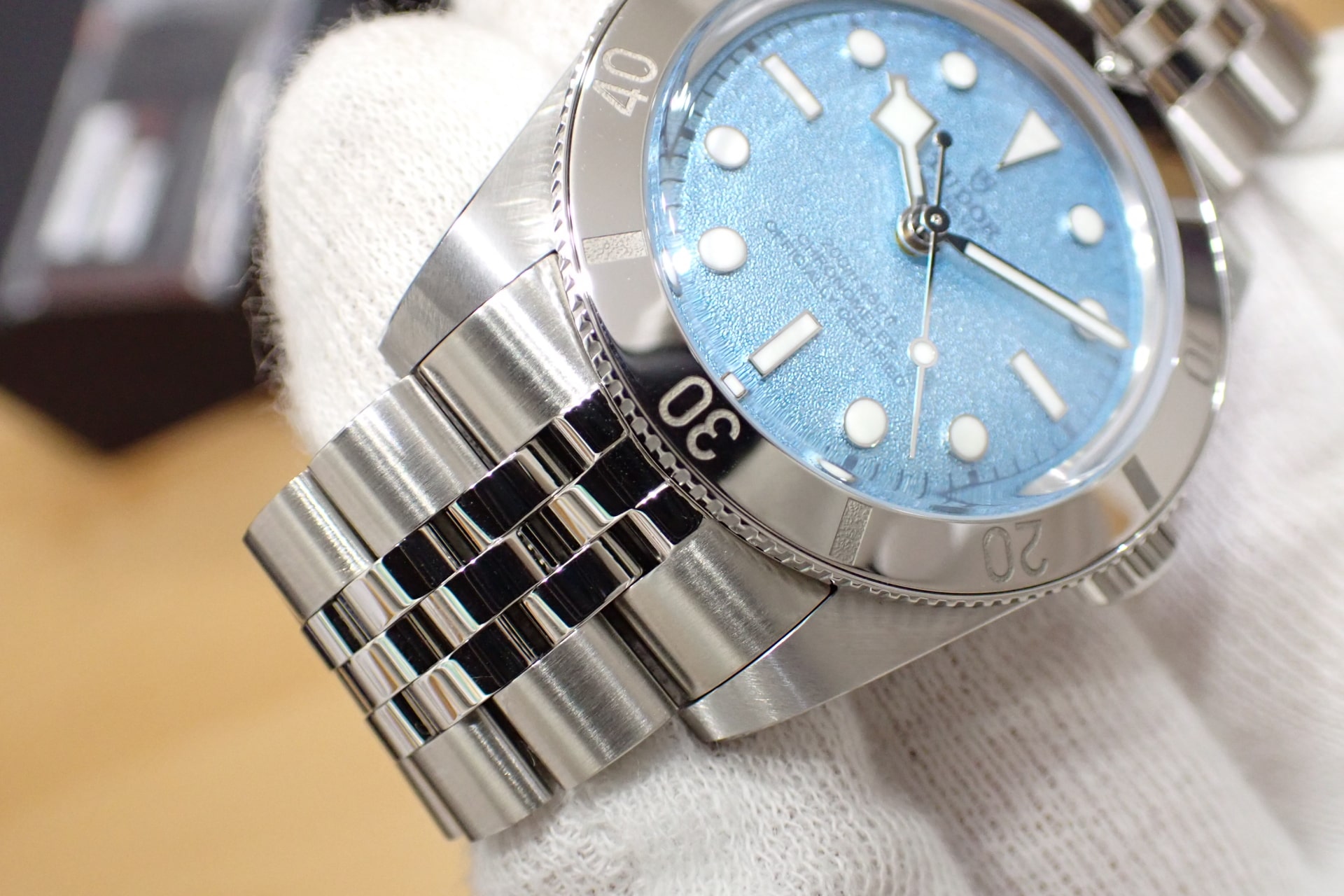 TUDOR/チューダー ブラックベイ54　37mm Ref.79000-0001 ラグーンブルー文字盤