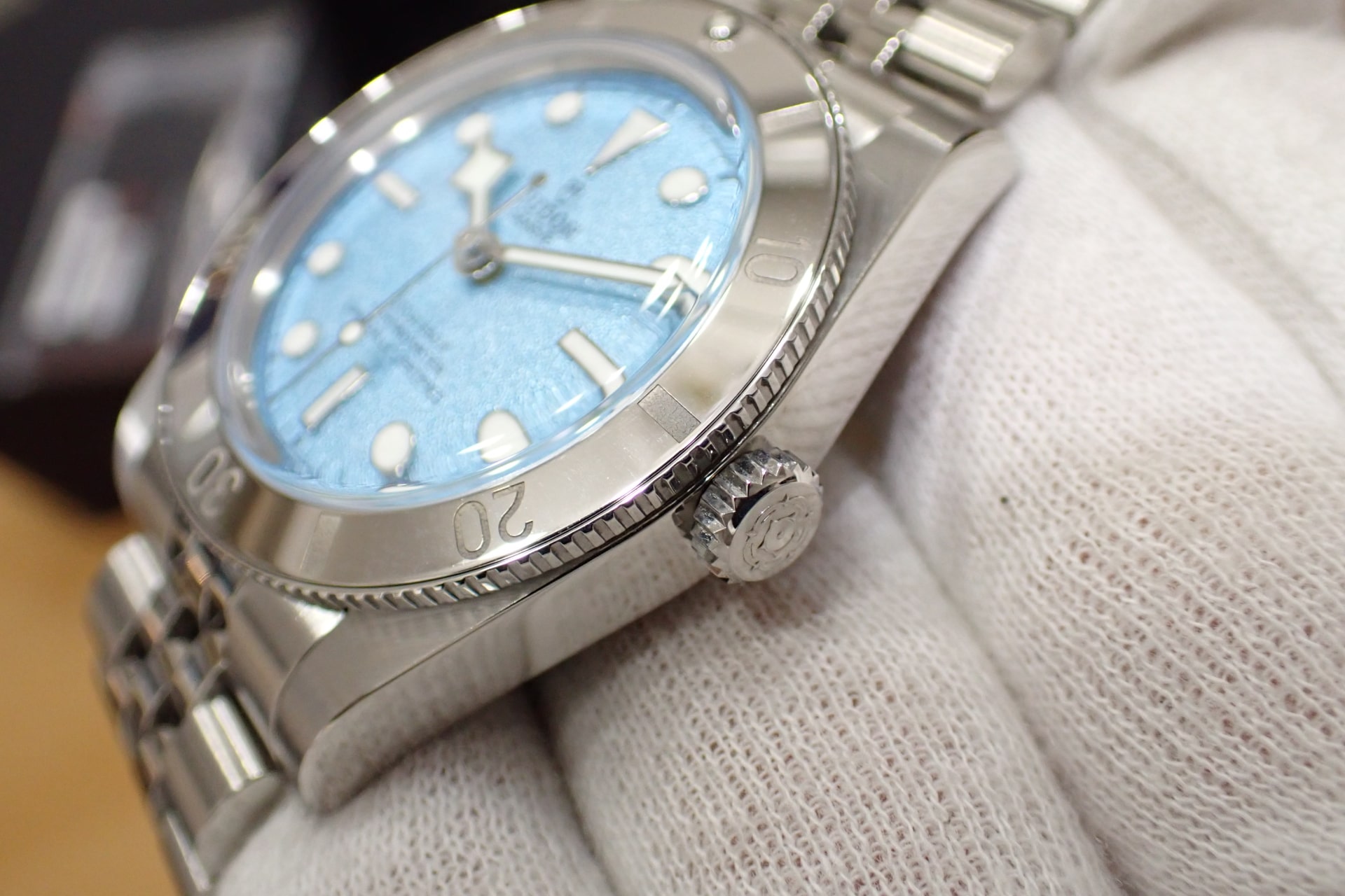 TUDOR/チューダー ブラックベイ54　37mm Ref.79000-0001 ラグーンブルー文字盤