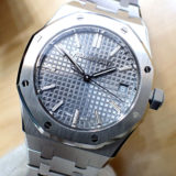 <span class="title">中古品A【AUDEMARS PIGUET】オーデマピゲ  ロイヤルオーク オートマティック 50周年記念モデル Ref.15550ST.OO.1356ST.03 グレー   延長コマ1個つき (2022年4月国内正規)</span>