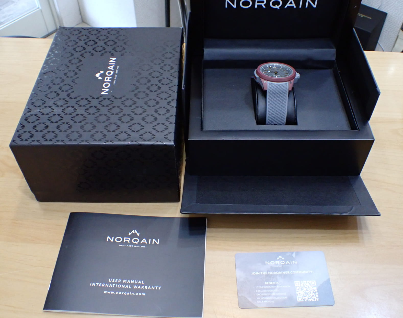 ノルケイン/NORQAIN Ref.NNQ3000QUG1LA/G001/3W1GR.20RQ ワイルド ワン 世界限定200本