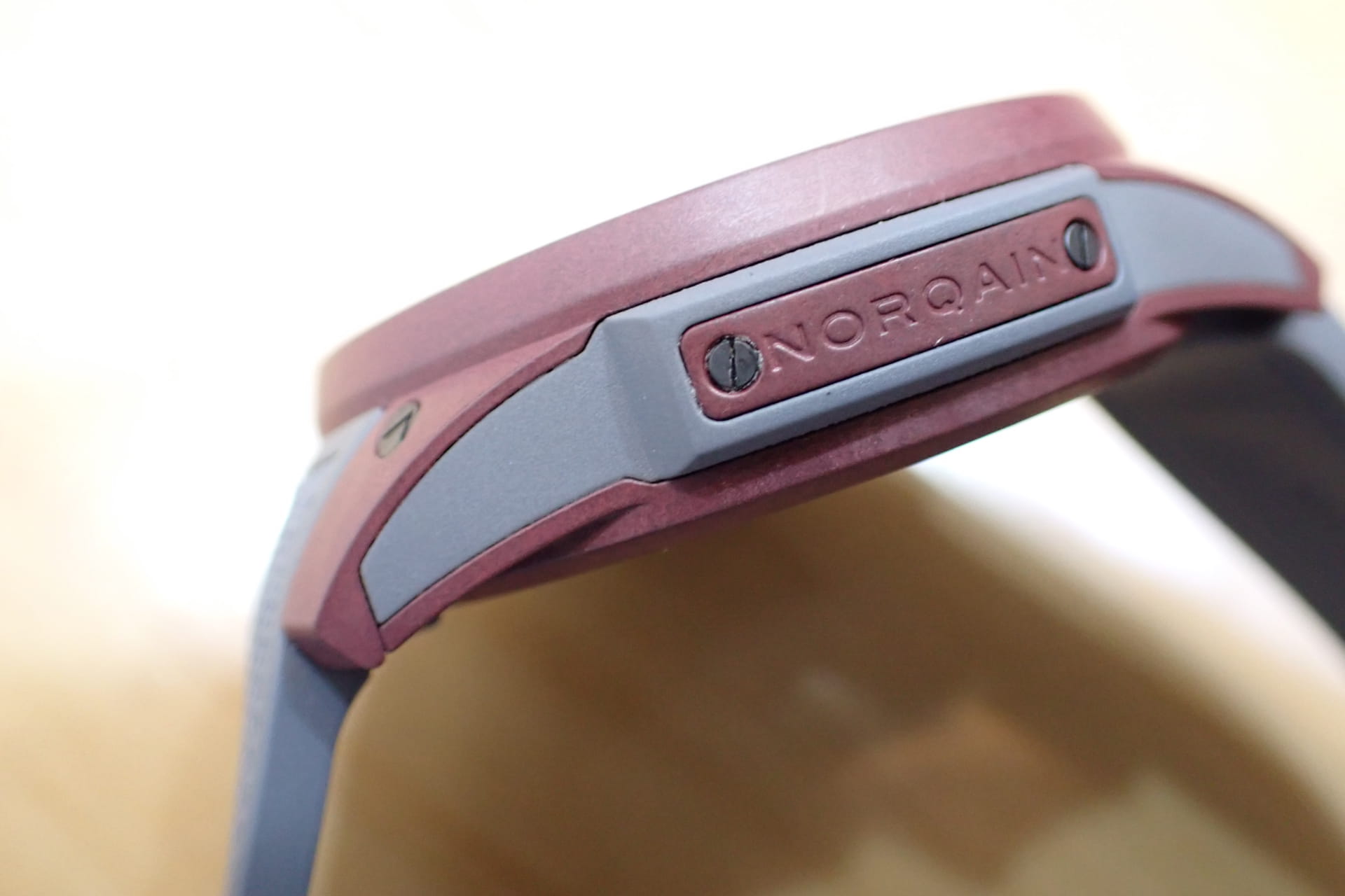 ノルケイン/NORQAIN Ref.NNQ3000QUG1LA/G001/3W1GR.20RQ ワイルド ワン 世界限定200本