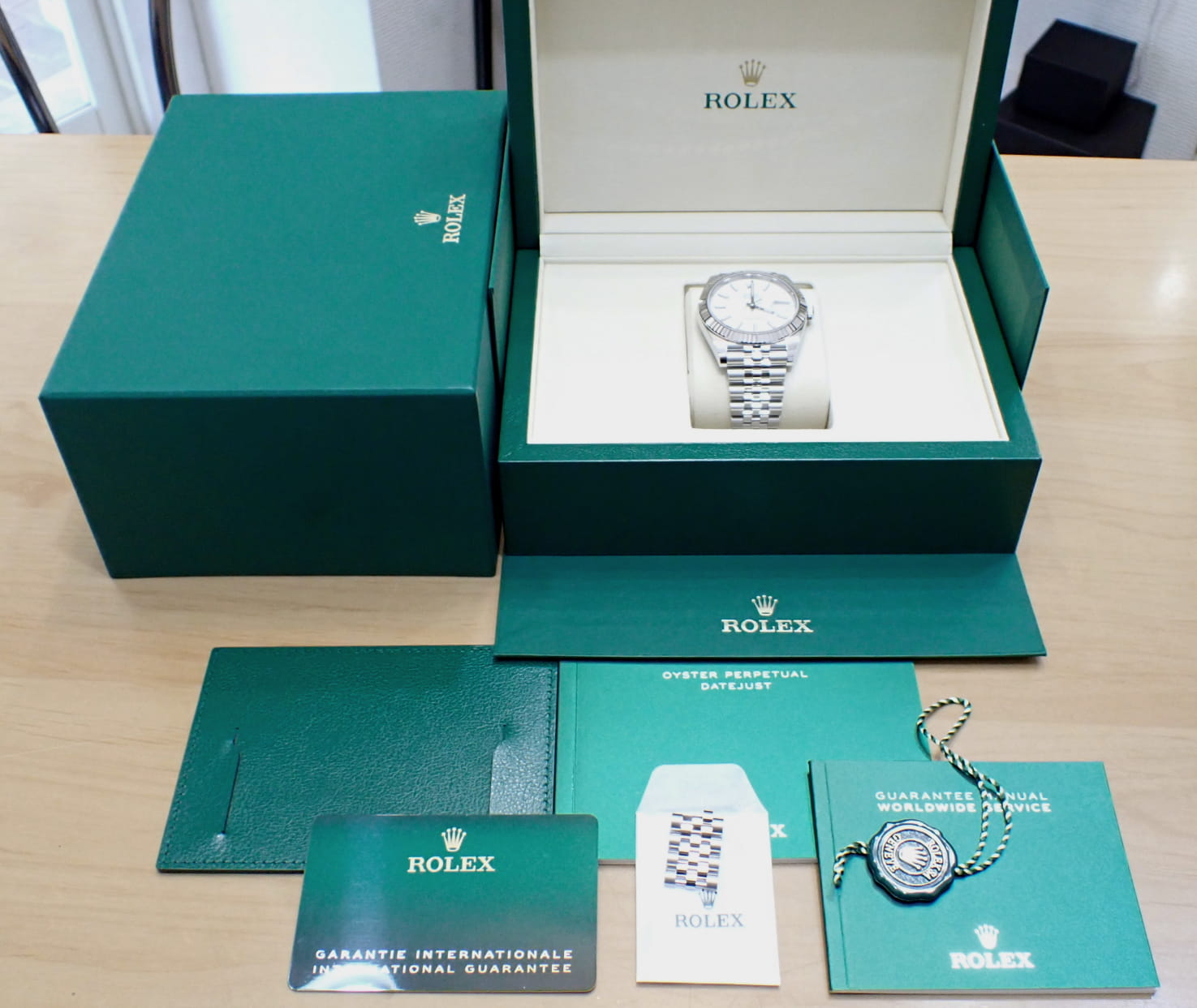 ROLEX/ロレックス デイトジャスト41 Ref.126334 WG/SS ホワイト/フルーテッドベゼル ジュビリーブレス