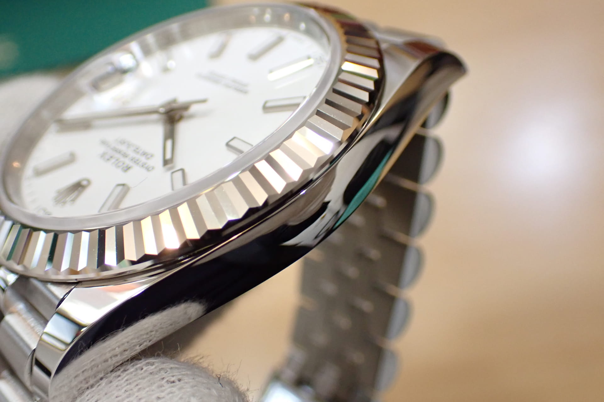 ROLEX/ロレックス デイトジャスト41 Ref.126334 WG/SS ホワイト/フルーテッドベゼル ジュビリーブレス