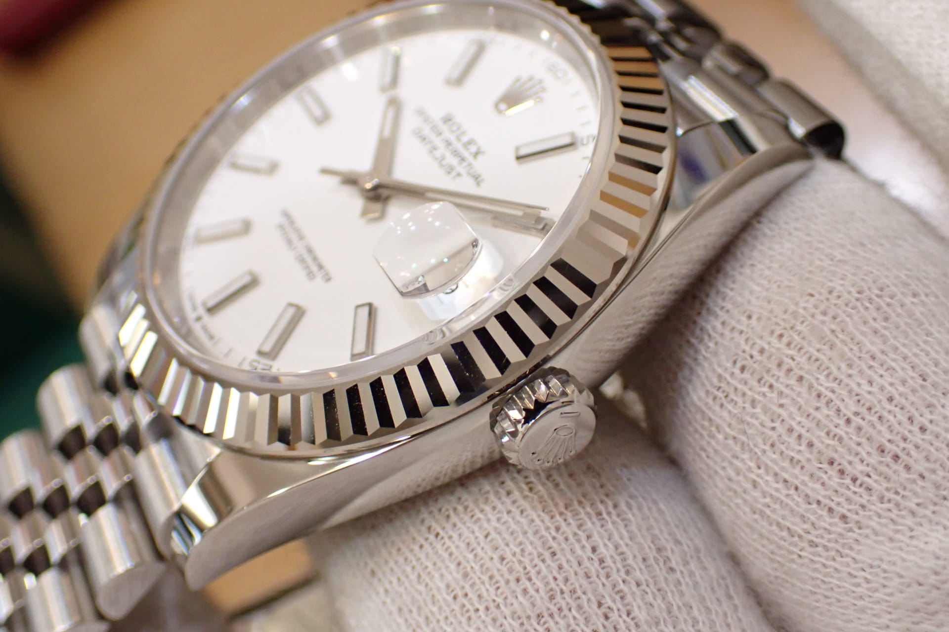 ROLEX/ロレックス デイトジャスト41 Ref.126334 WG/SS ホワイト/フルーテッドベゼル ジュビリーブレス