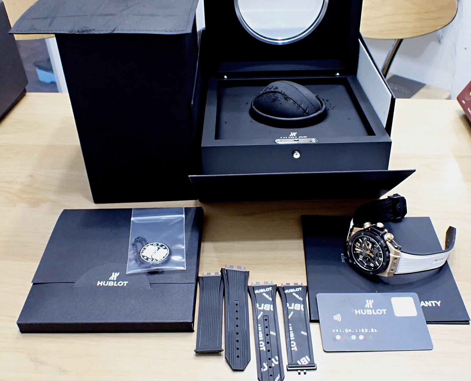 ウブロ/HUBLOT ビッグバン ウニコ キングゴールド セラミック Ref.441.OM.1180.RX