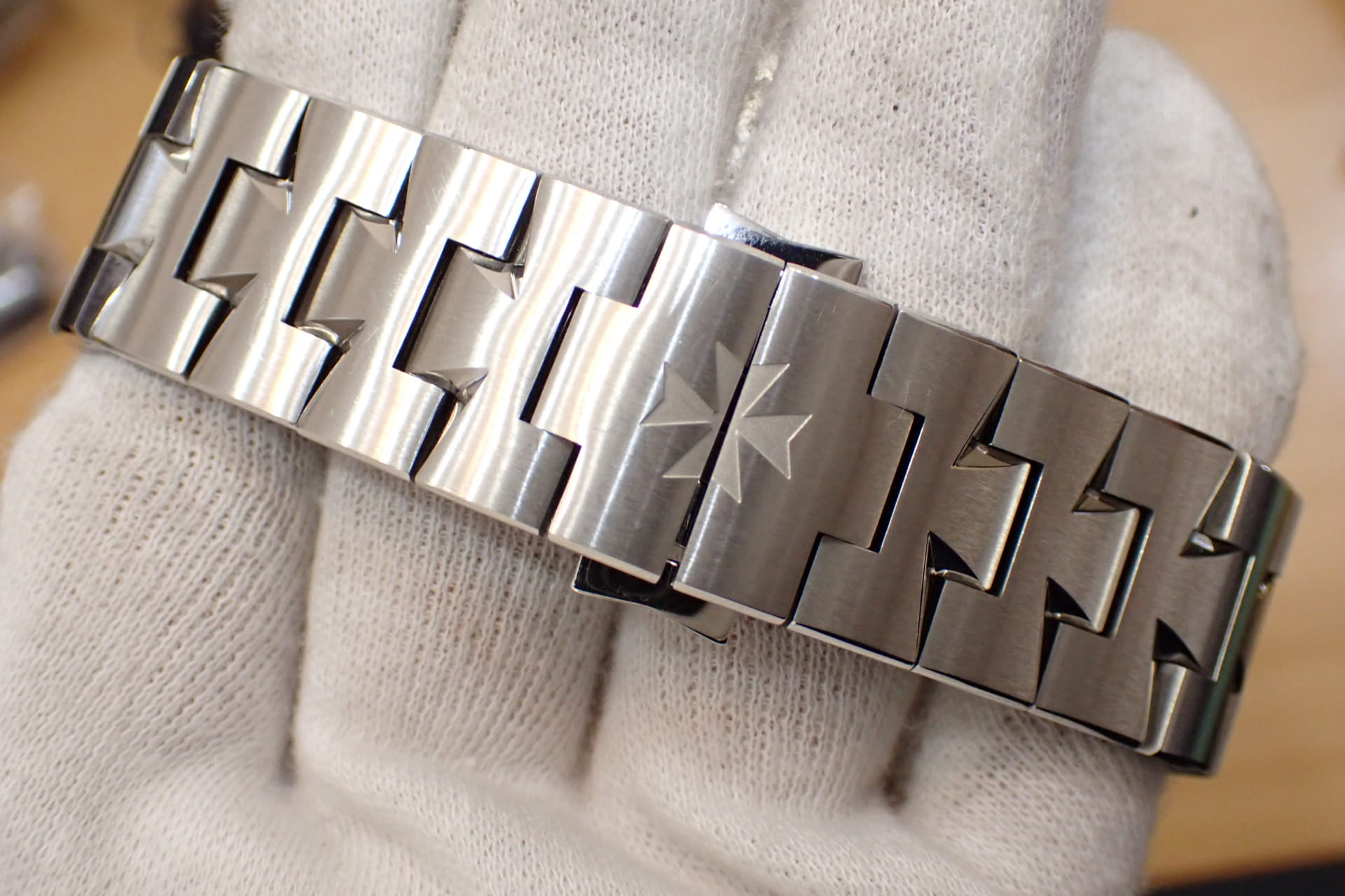 ヴァシュロンコンスタンタン/VACHERON CONSTANTIN オーヴァーシーズ クロノ 世界限定400本 Ref.49150/000A-9017