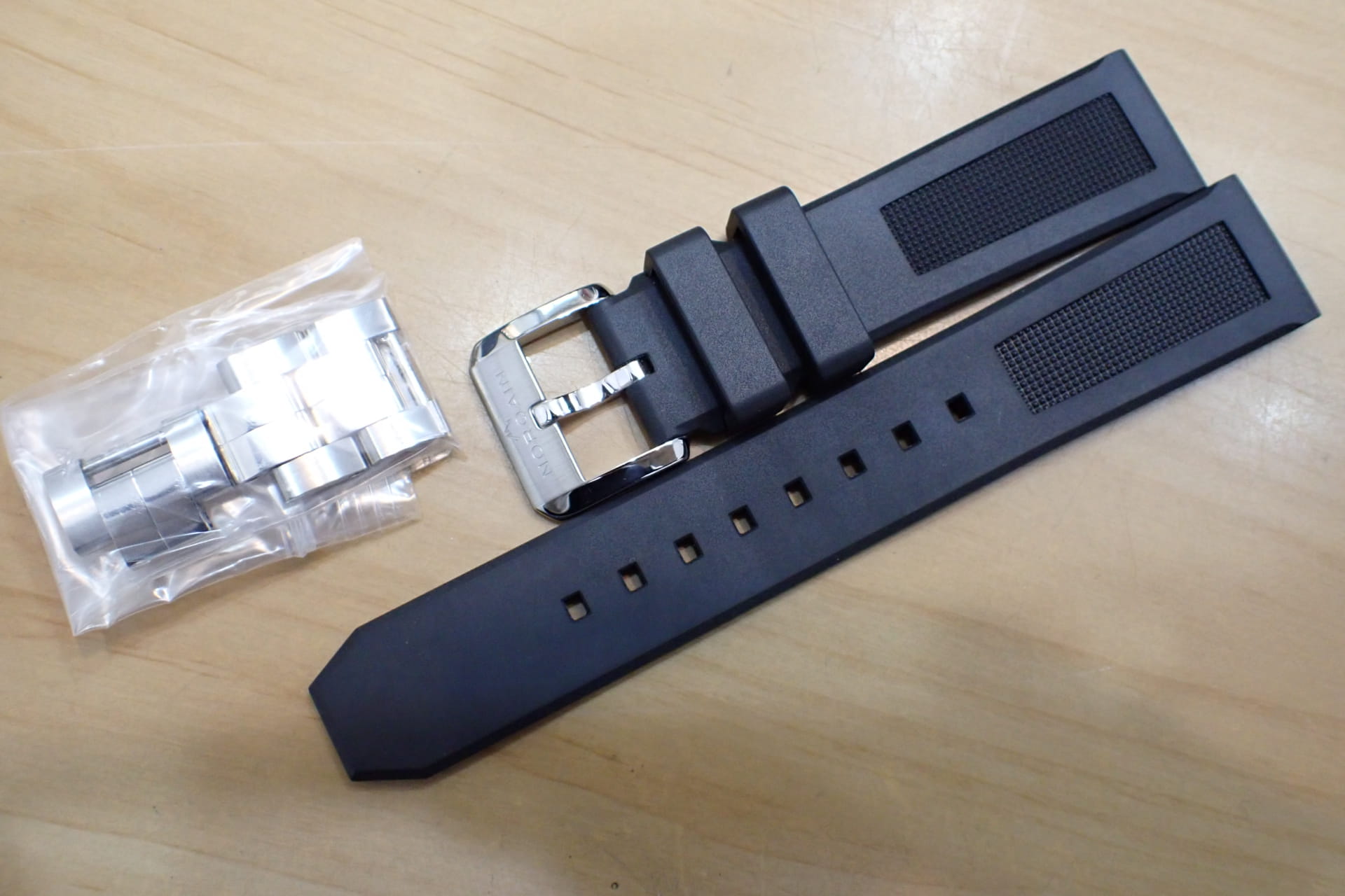 NORQAIN/ノルケイン アドベンチャー スポーツ クロノグラフ 18KRGコンビ　デイデイト41 Ref.N1500GA1IC/B153 別売り純正ラバーストラップ付き