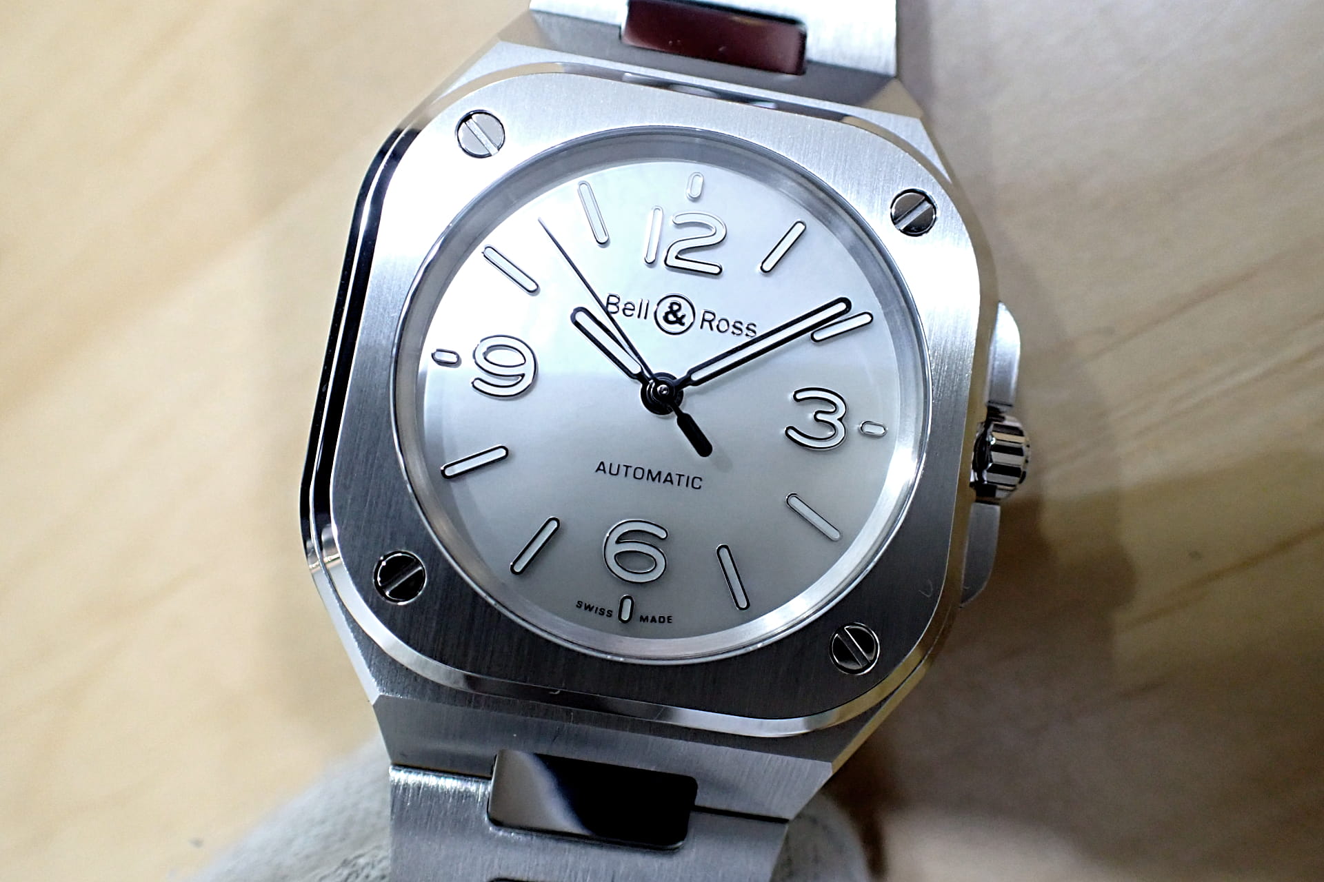 BELL&ROSS/ベル&ロス BR-05 マザーオブパール文字盤 Ref.BR05A-S-MP-ST/SST