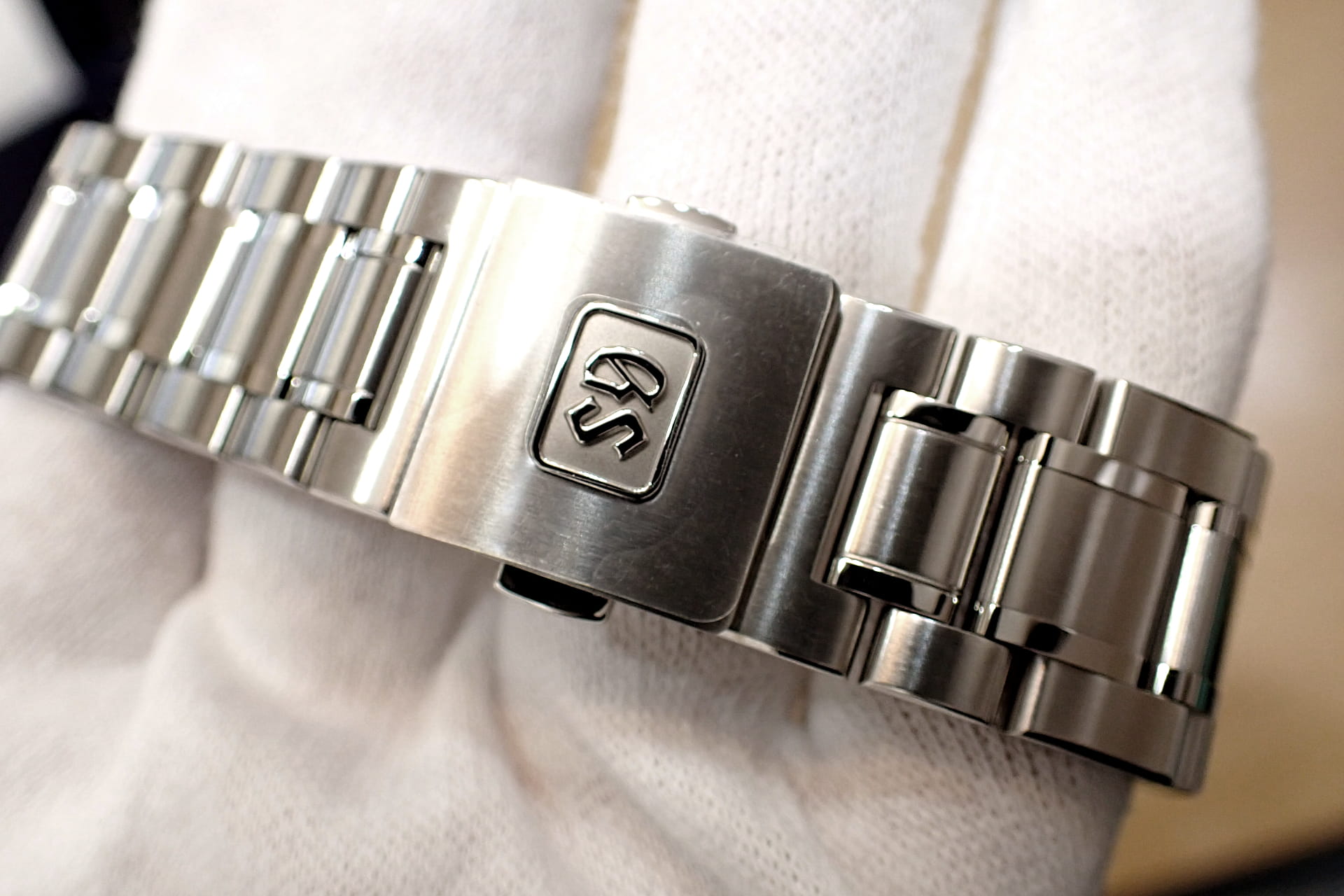 GrandSeiko/グランドセイコー ヘリテージコレクション  Ref.SBGR317　黒文字盤 保護シール付き