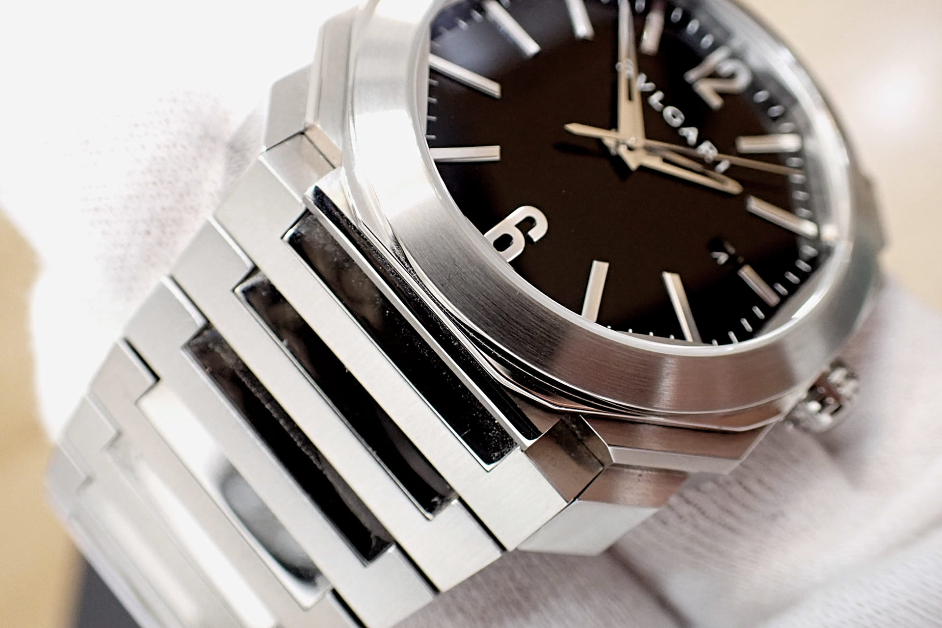 BVLGARI/ブルガリ オクト ローマ Ref.102704(OC41BSSD) 黒文字盤