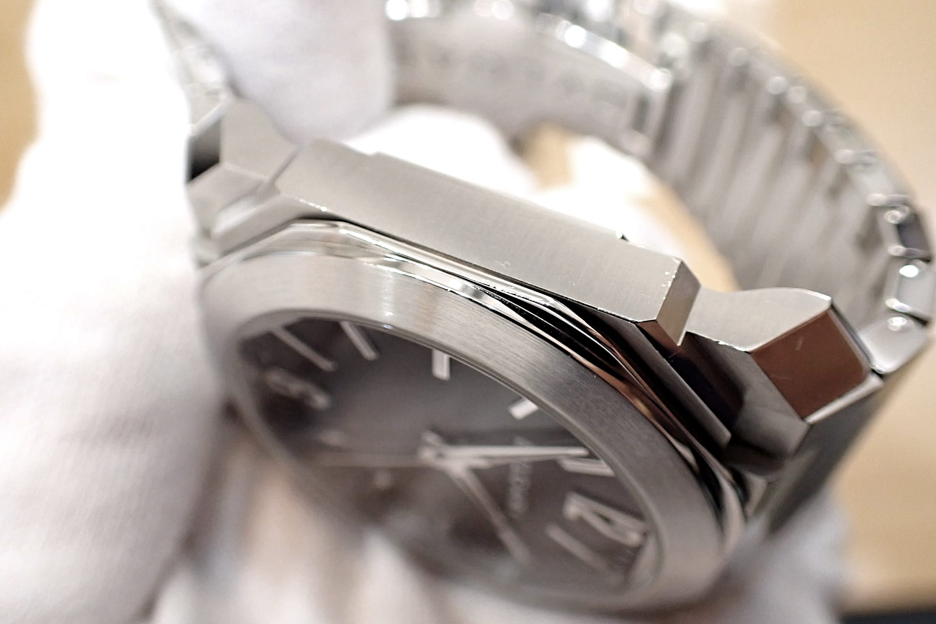 BVLGARI/ブルガリ オクト ローマ Ref.102704(OC41BSSD) 黒文字盤