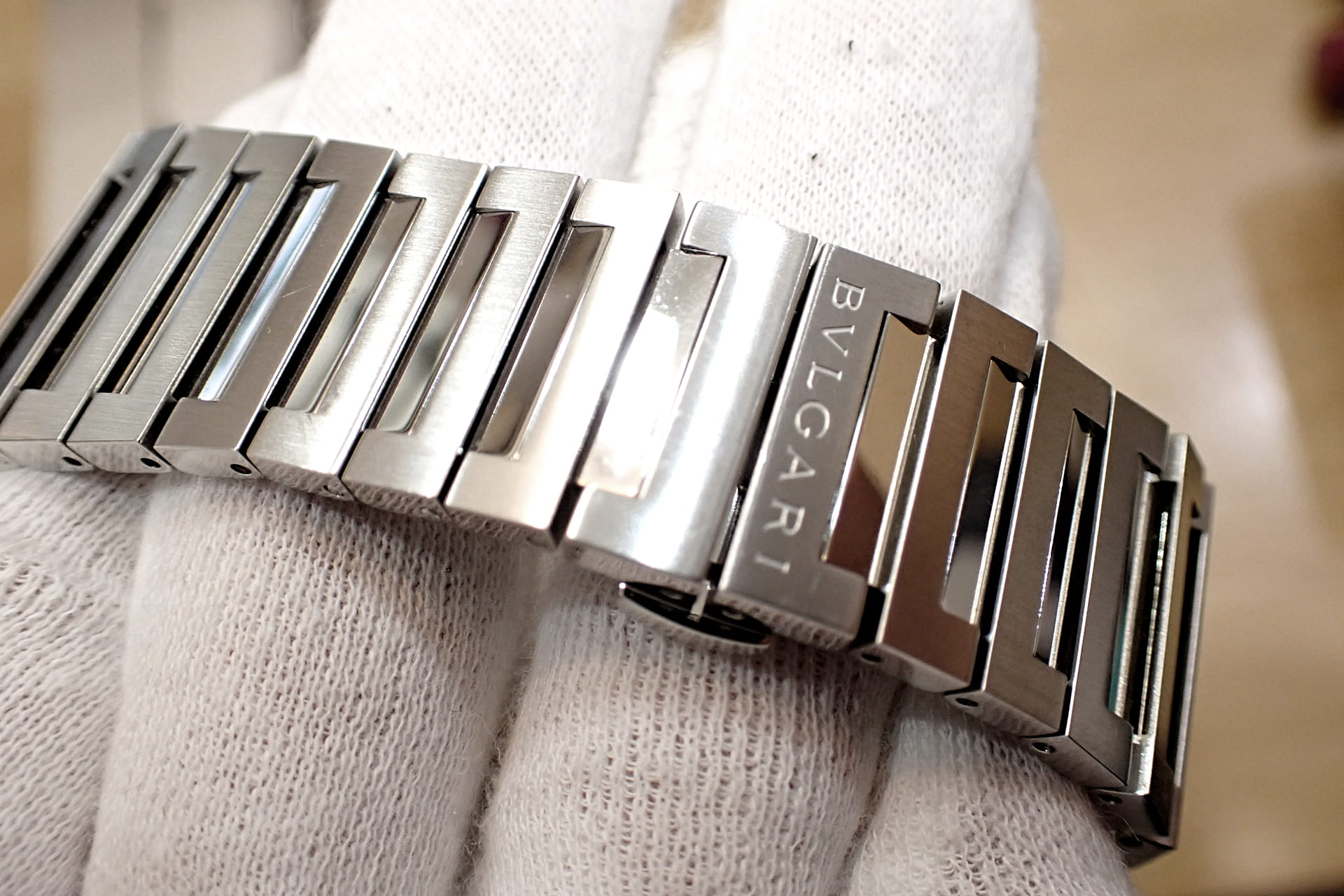 BVLGARI/ブルガリ オクト ローマ Ref.102704(OC41BSSD) 黒文字盤