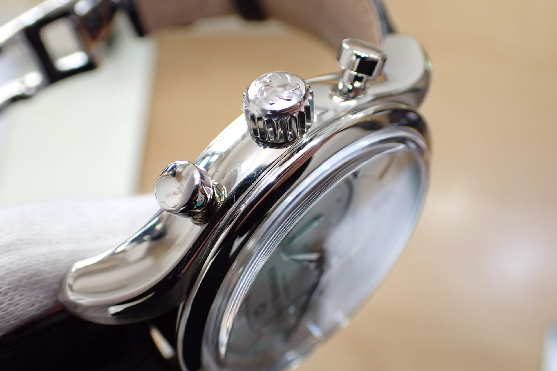 CARL F. BUCHERER/カールF.ブヘラ　マネロ　フライバック クロノグラフ Ref.00.10919.08.13.01