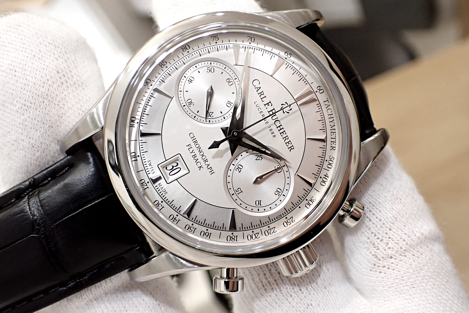CARL F. BUCHERER/カールF.ブヘラ　マネロ　フライバック クロノグラフ Ref.00.10919.08.13.01