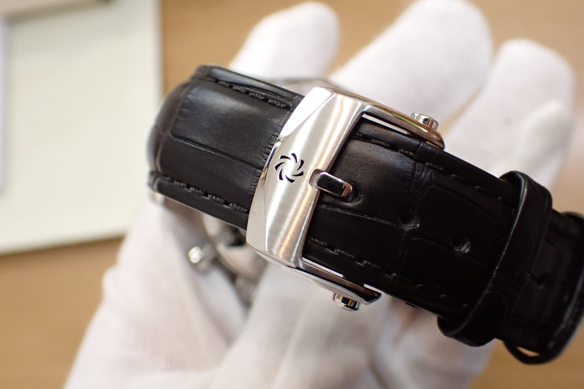 CARL F. BUCHERER/カールF.ブヘラ　マネロ　フライバック クロノグラフ Ref.00.10919.08.13.01