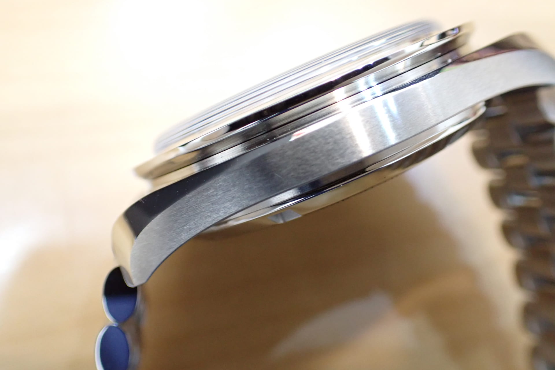 OMEGA/オメガ スピードマスター ムーンウォッチ プロフェッショナル コーアクシャル マスタークロノメーター Ref.310.30.42.50.04.001 白文字盤