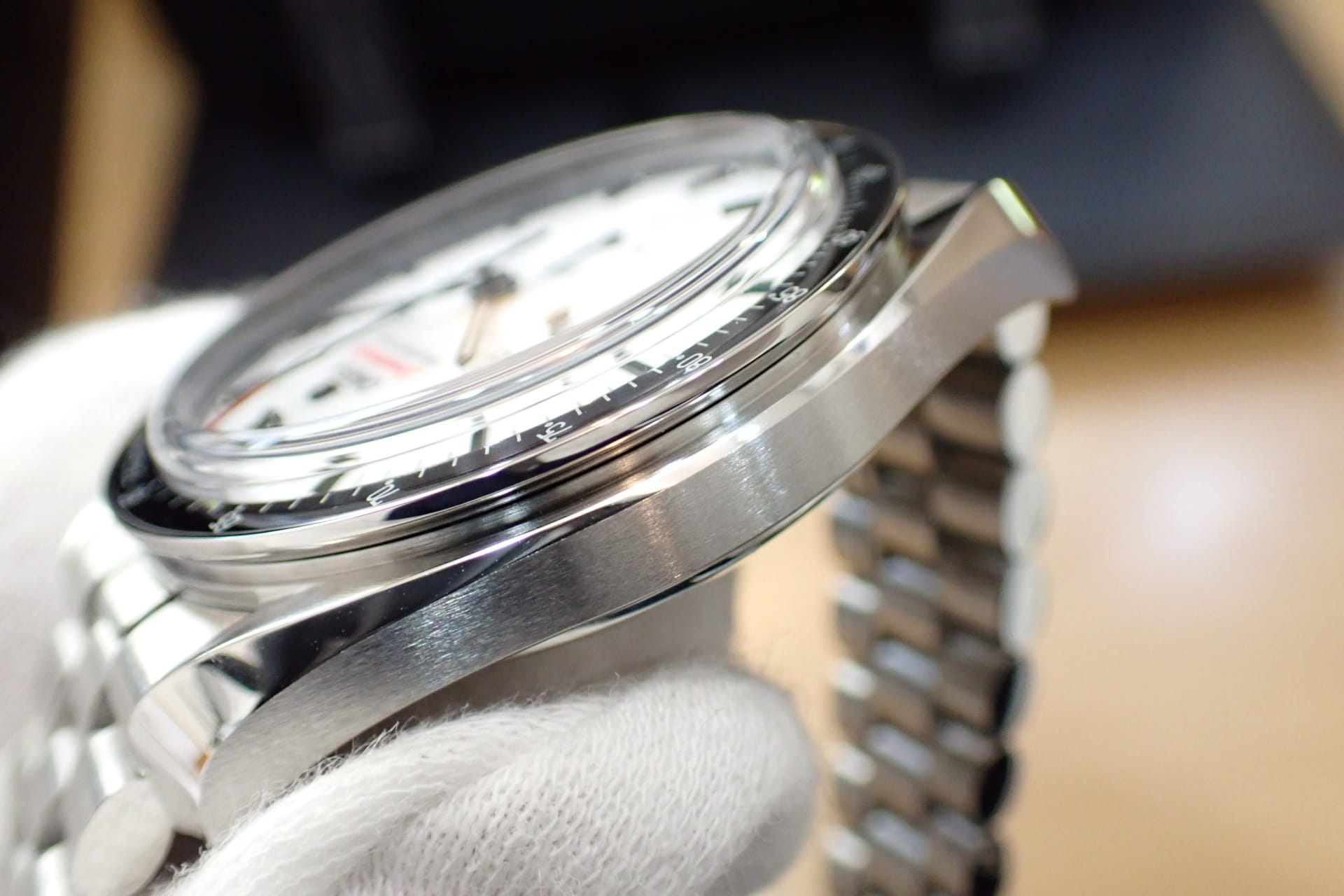 OMEGA/オメガ スピードマスター ムーンウォッチ プロフェッショナル コーアクシャル マスタークロノメーター Ref.310.30.42.50.04.001 白文字盤