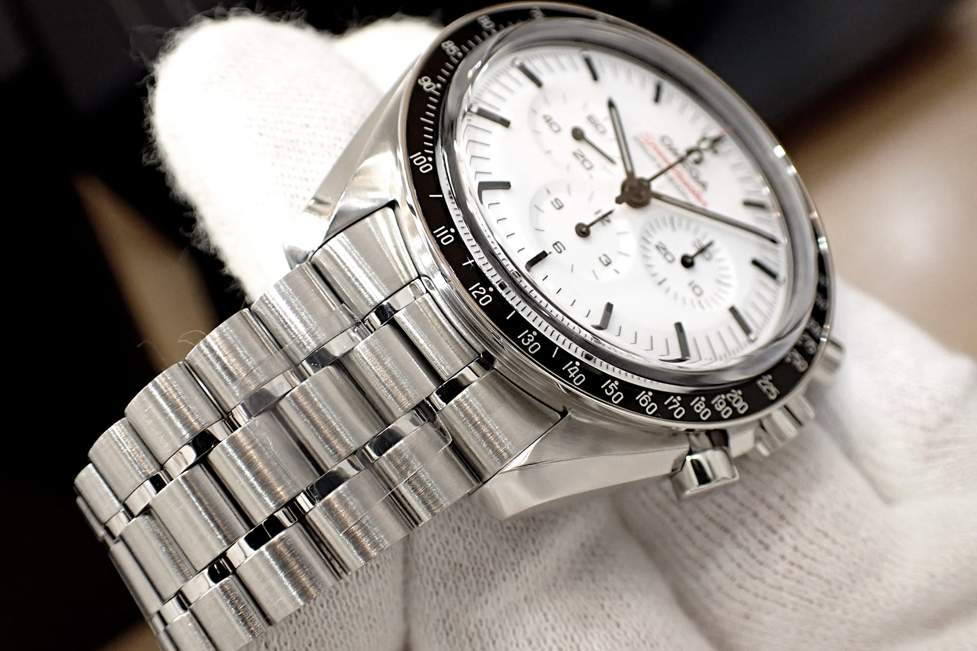 OMEGA/オメガ スピードマスター ムーンウォッチ プロフェッショナル コーアクシャル マスタークロノメーター Ref.310.30.42.50.04.001 白文字盤