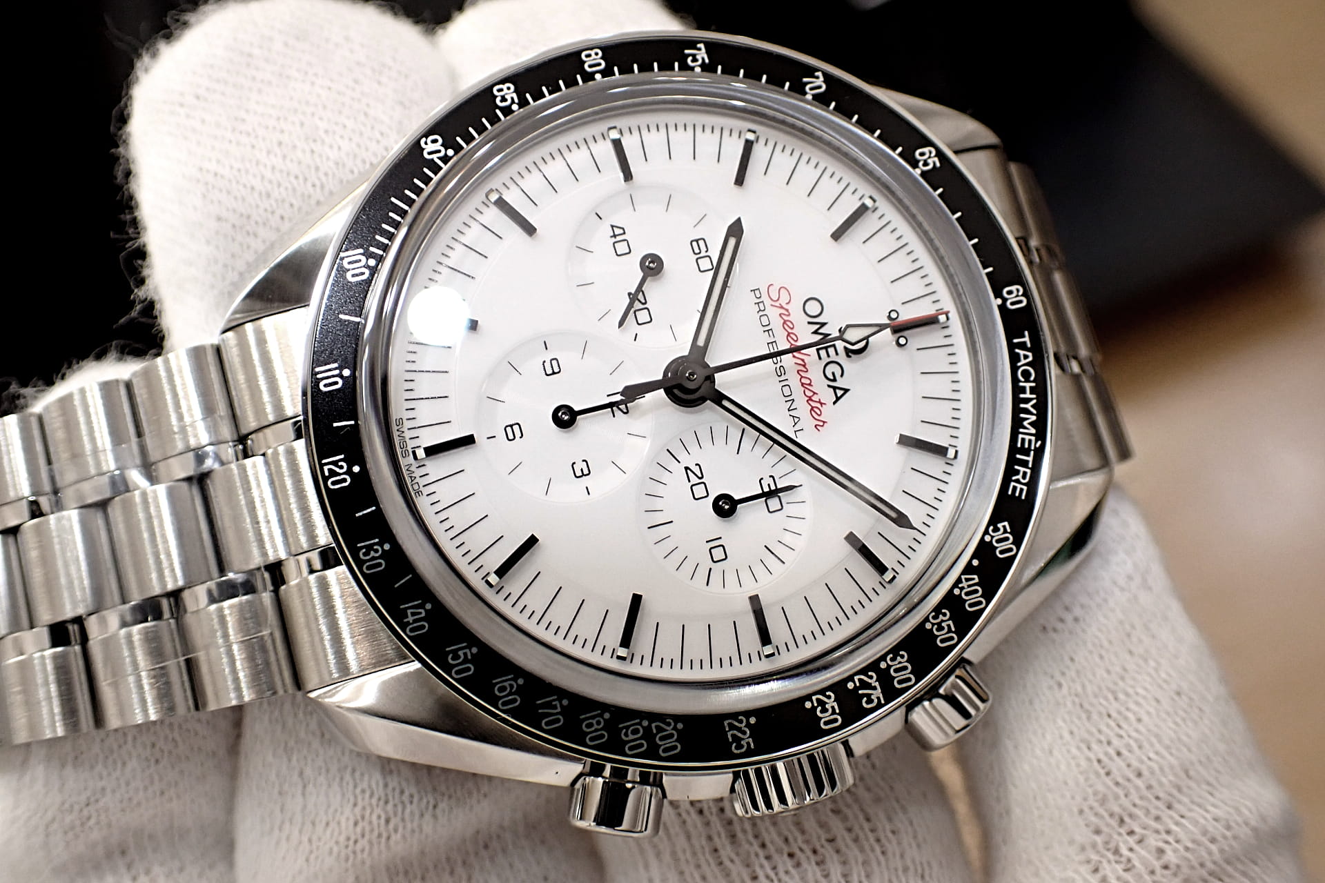 OMEGA/オメガ スピードマスター ムーンウォッチ プロフェッショナル コーアクシャル マスタークロノメーター Ref.310.30.42.50.04.001 白文字盤