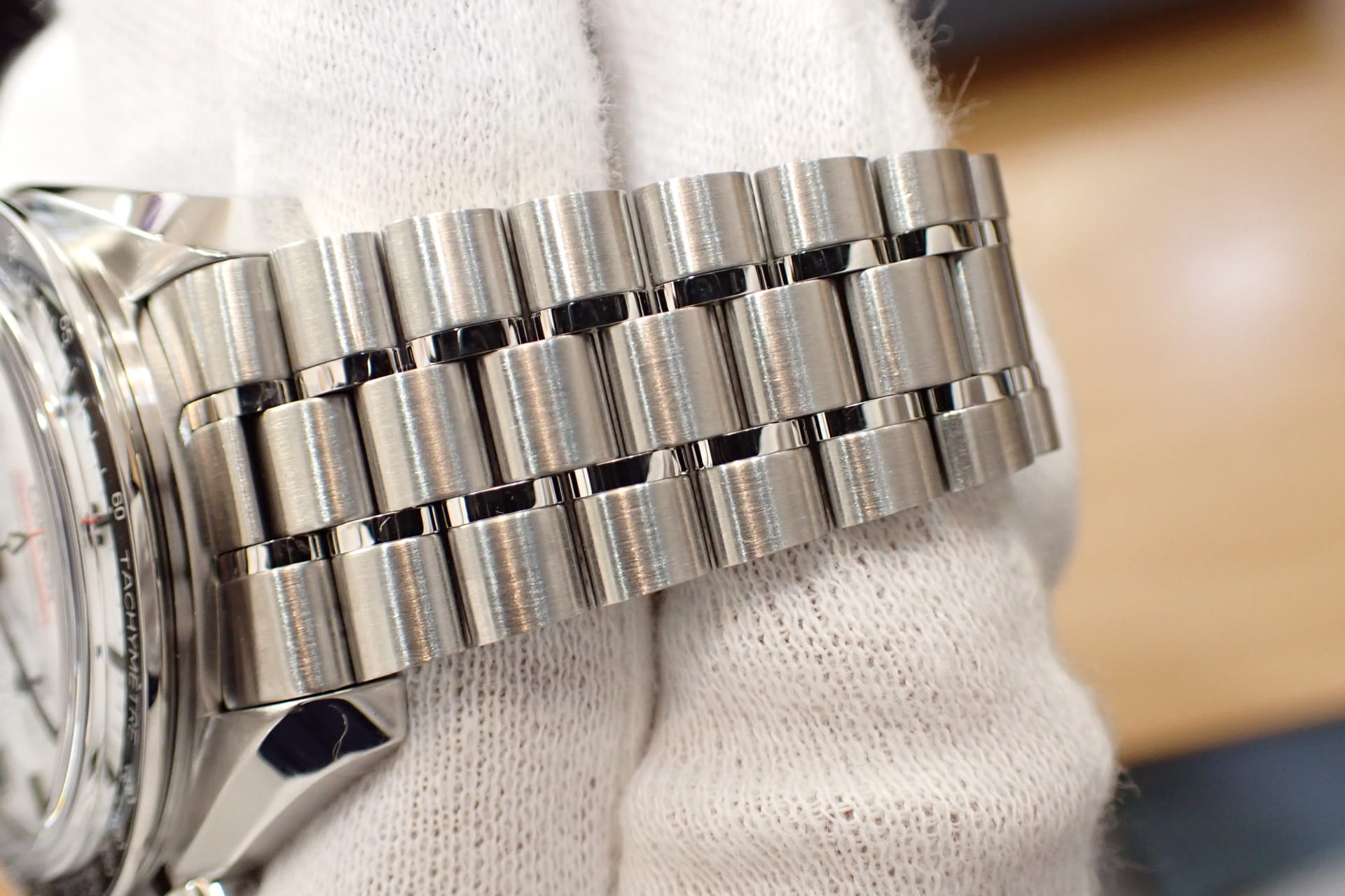 OMEGA/オメガ スピードマスター ムーンウォッチ プロフェッショナル コーアクシャル マスタークロノメーター Ref.310.30.42.50.04.001 白文字盤